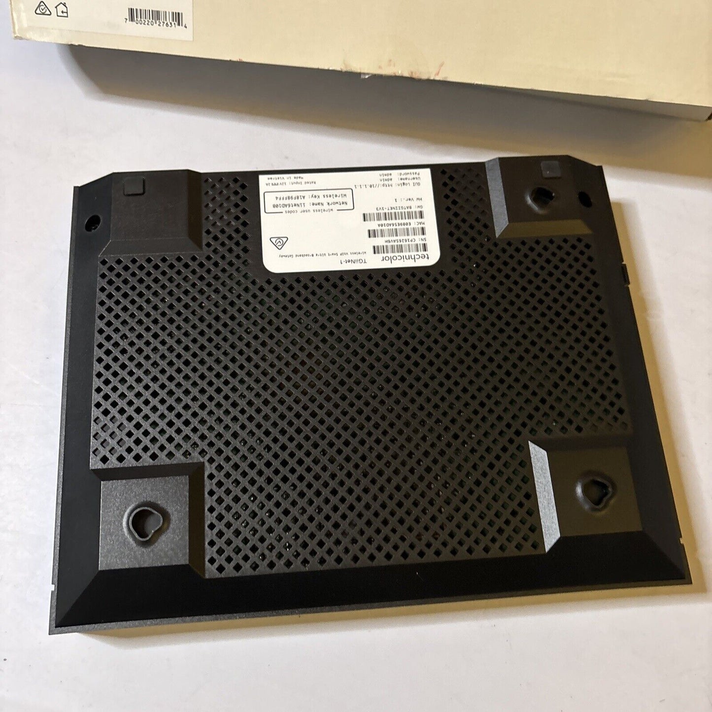 iiNet Technicolor Modem Wireless VoIP TGiinet-1  *Never Used*