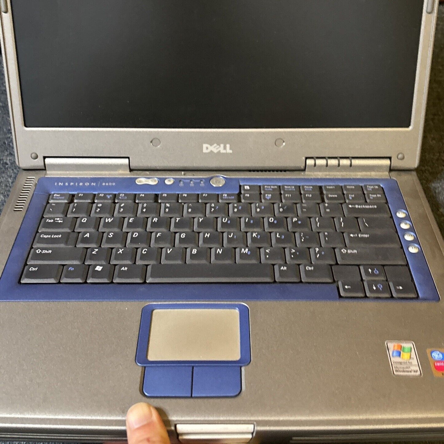 Dell Inspiron 8600 Laptop 768MB RAM 97gb HDD 3.5" Floppy Drive *No Battery*