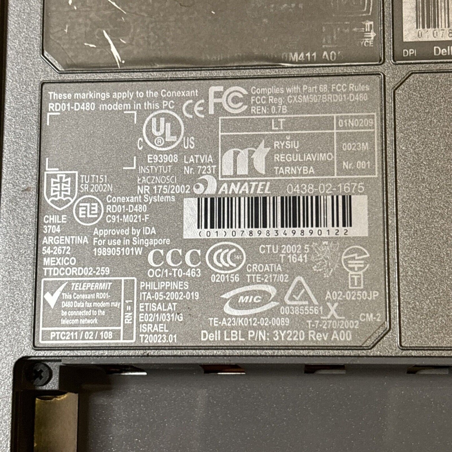 Dell Inspiron 8600 Laptop 768MB RAM 97gb HDD 3.5" Floppy Drive *No Battery*