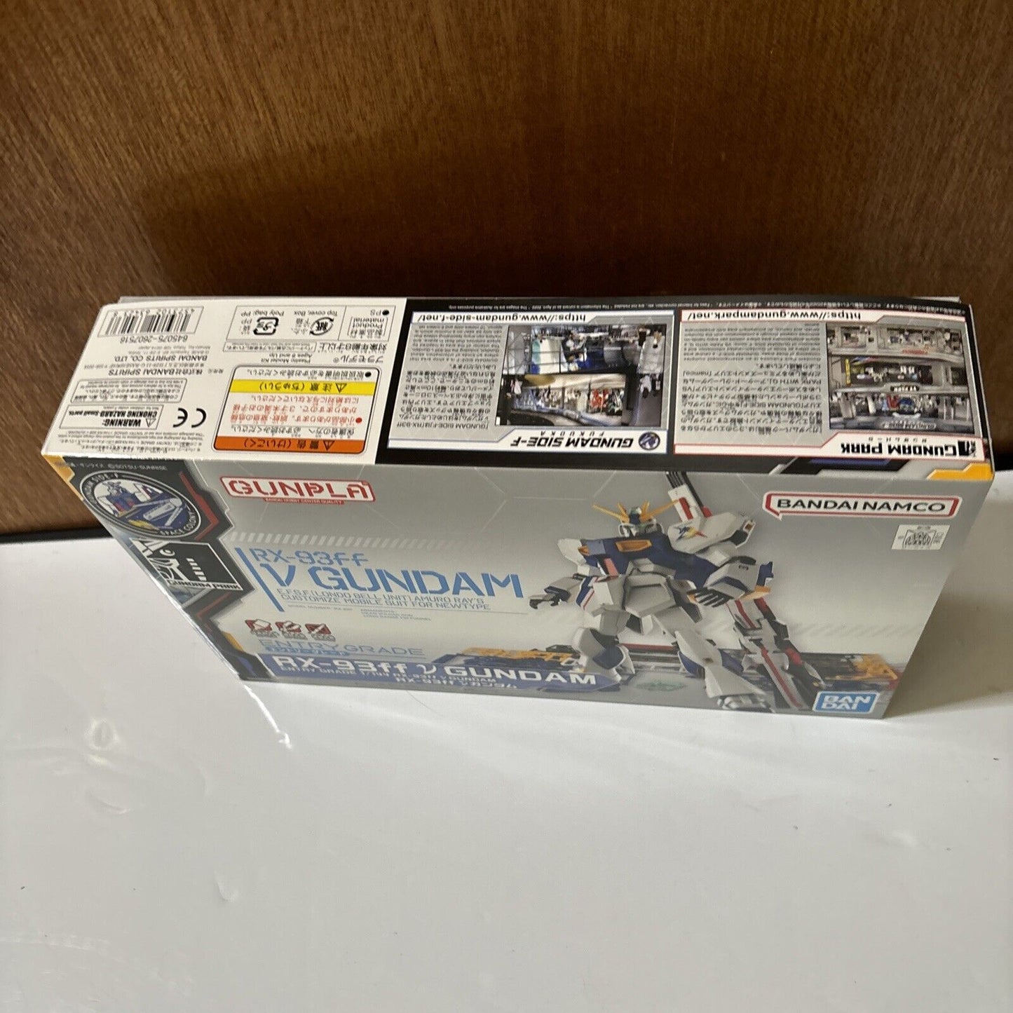 RX-93ff V Gundam Entry Grade 1/144 E.F.S.F. Bandai 2022 Gunpla