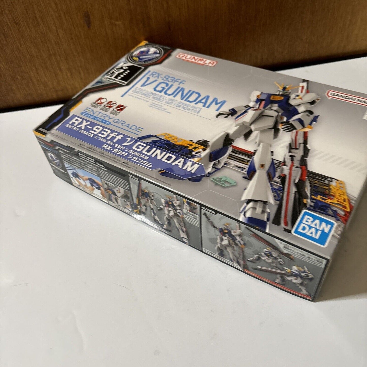 RX-93ff V Gundam Entry Grade 1/144 E.F.S.F. Bandai 2022 Gunpla