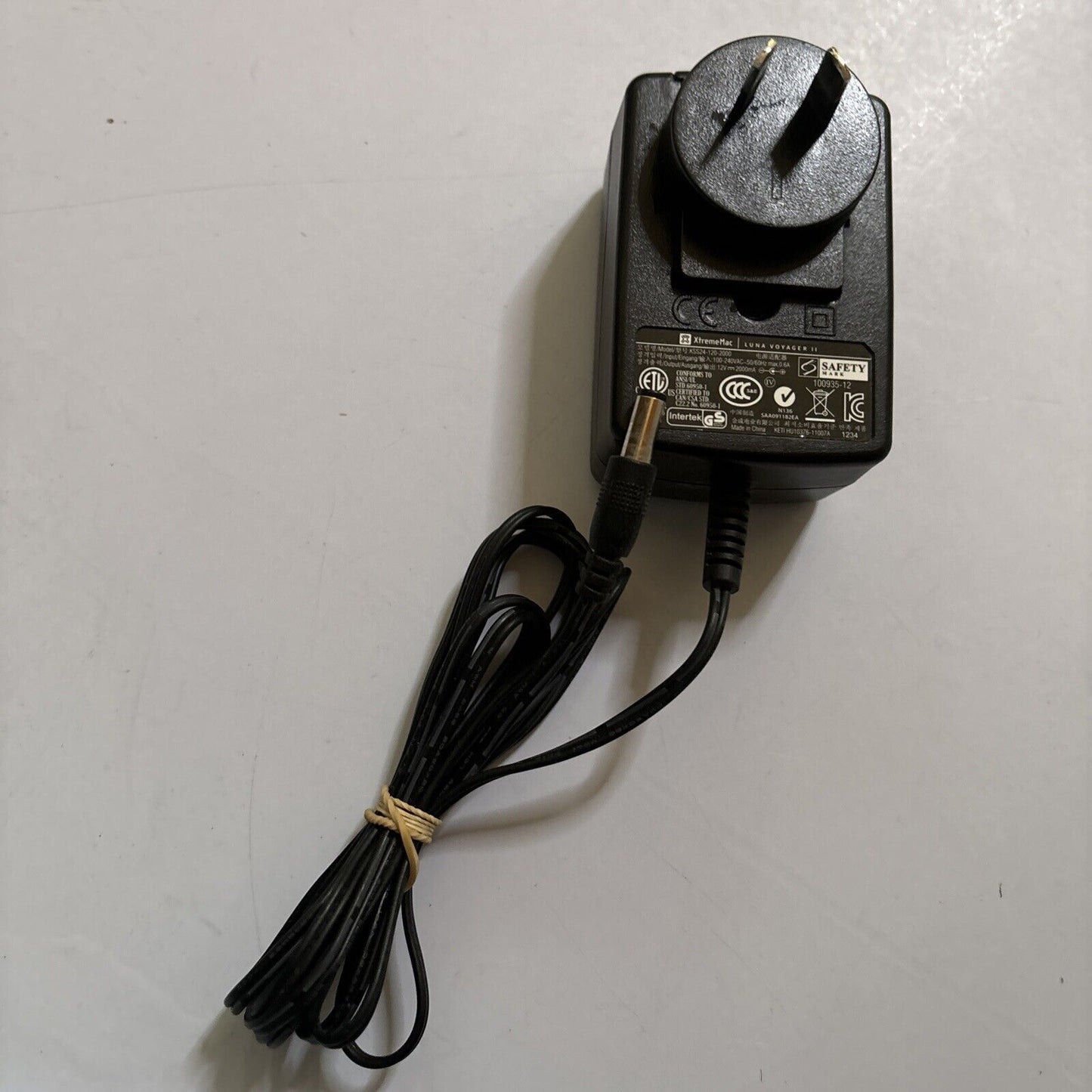 Xtreme Mac Luna Voyager II AC Adapter 12V 2A KSS24-120-2000