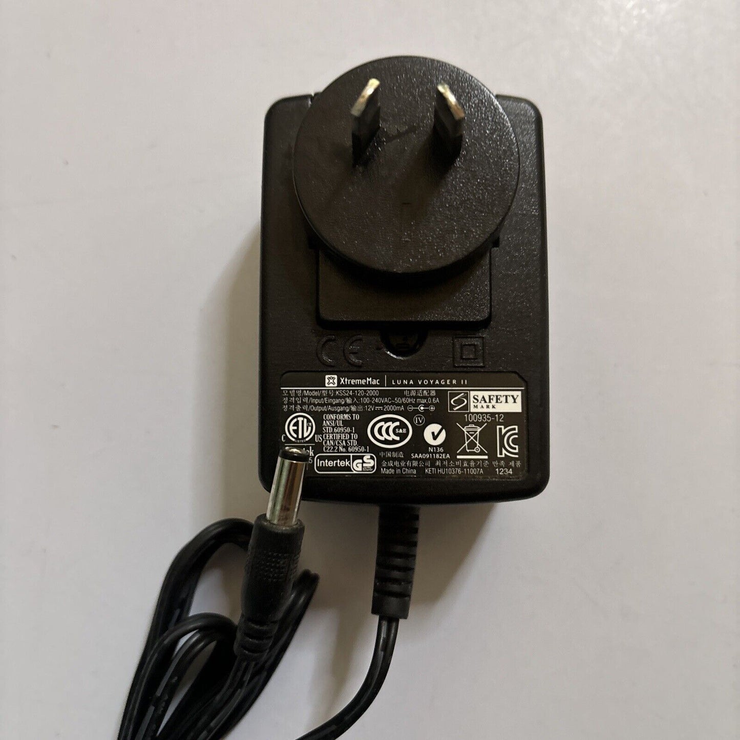Xtreme Mac Luna Voyager II AC Adapter 12V 2A KSS24-120-2000
