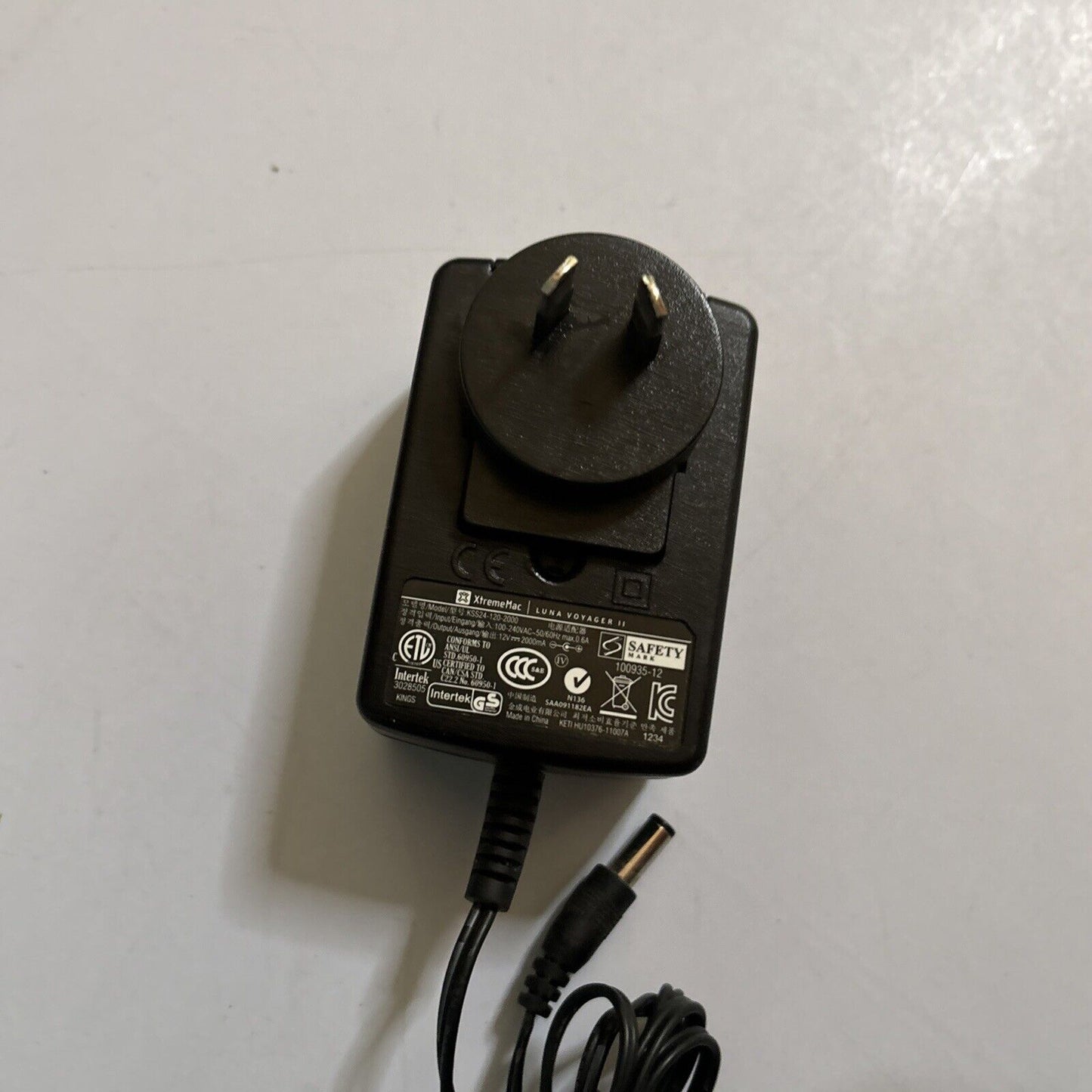 Xtreme Mac Luna Voyager II AC Adapter 12V 2A KSS24-120-2000