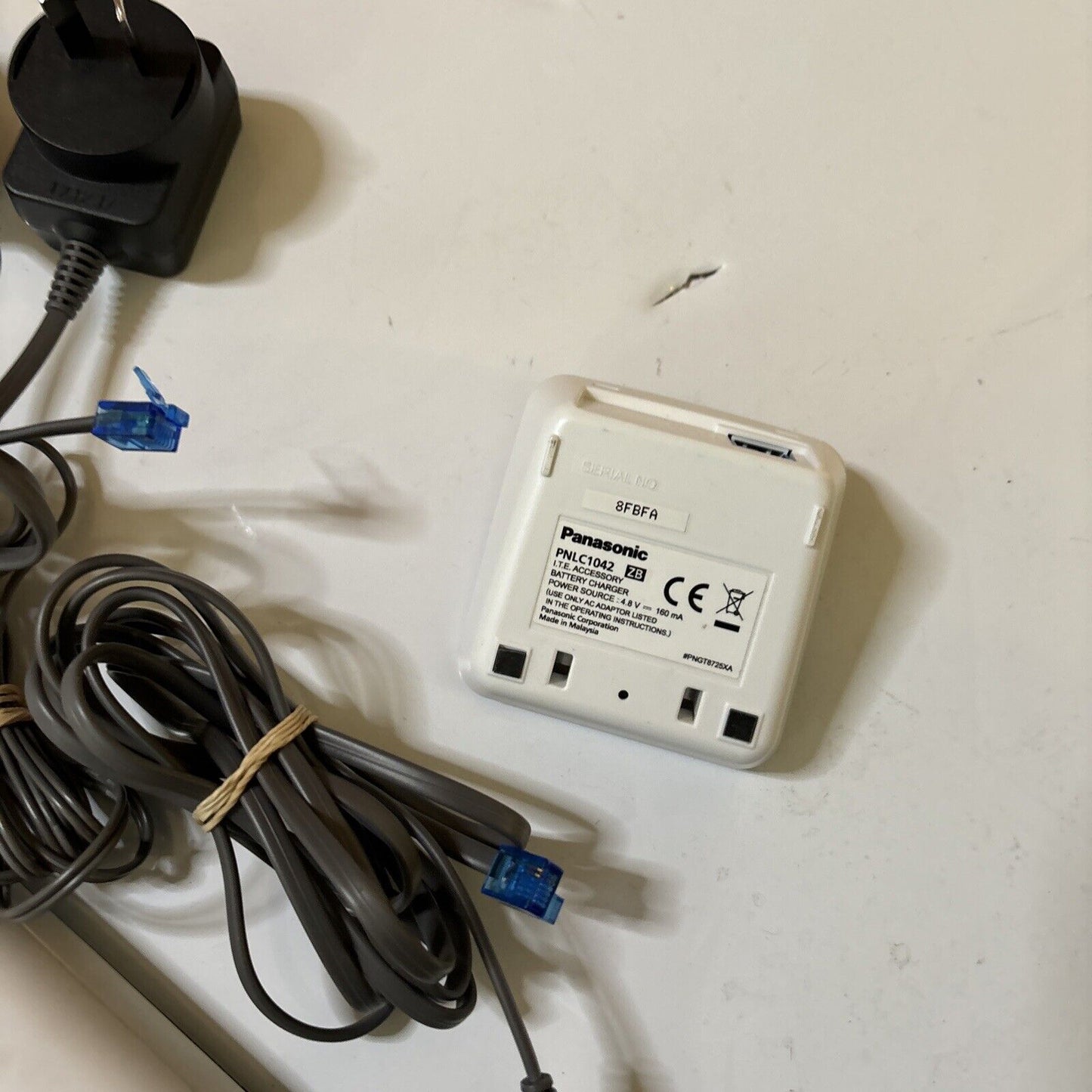 Panasonic KX-TGC220AL Digital Answering Machine & 3 Handsets