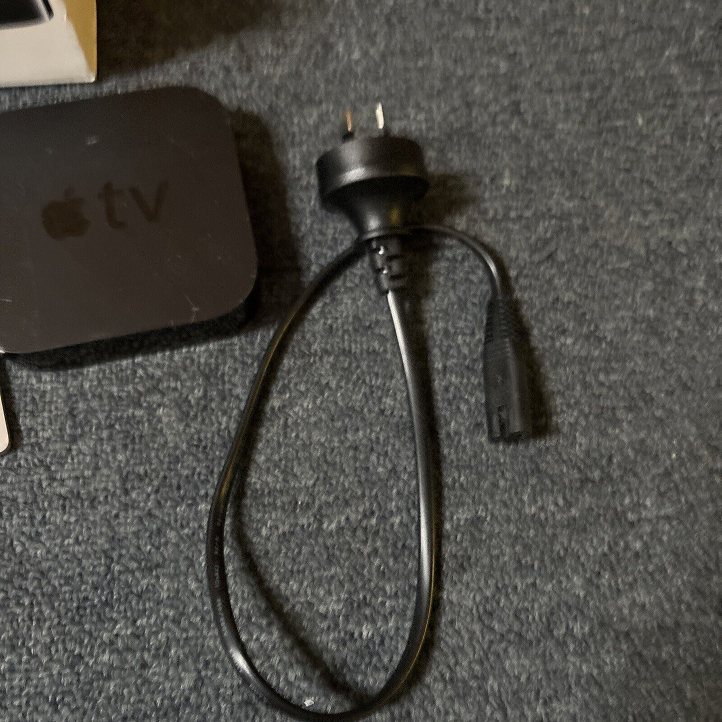 Apple TV (3rd generation) A1427 With Remote