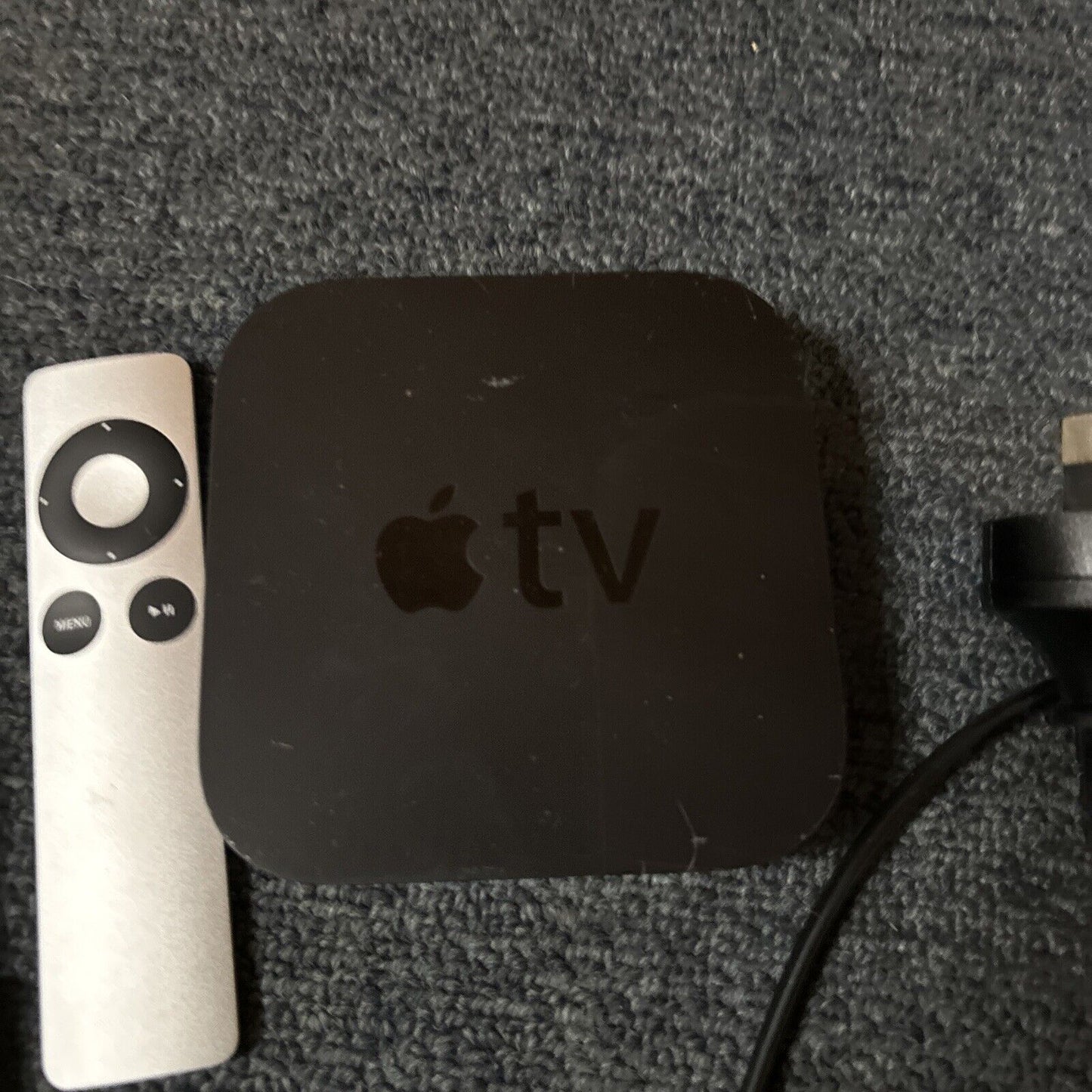 Apple TV (3rd generation) A1427 With Remote