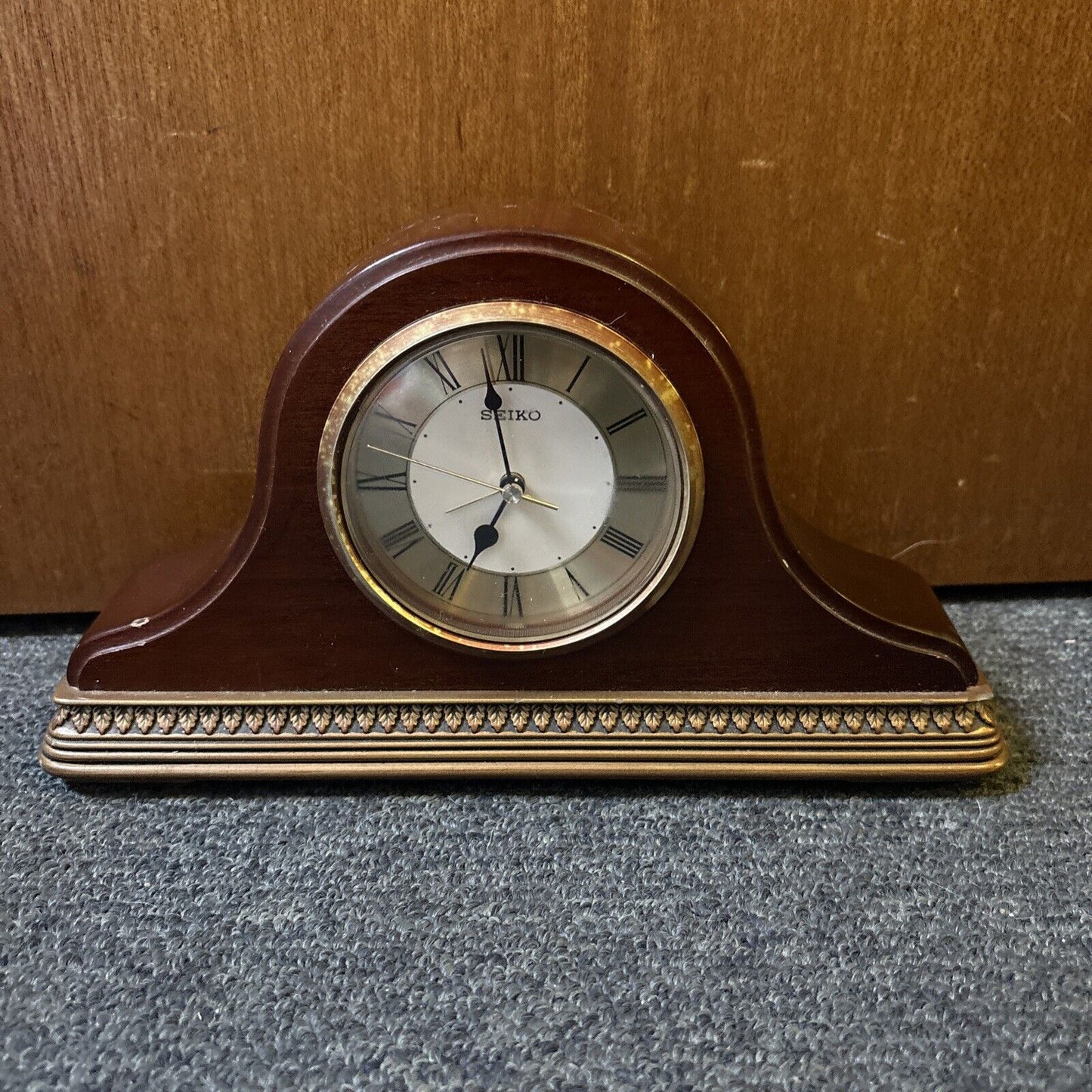 Seiko Table Clock Wood QXE017BL