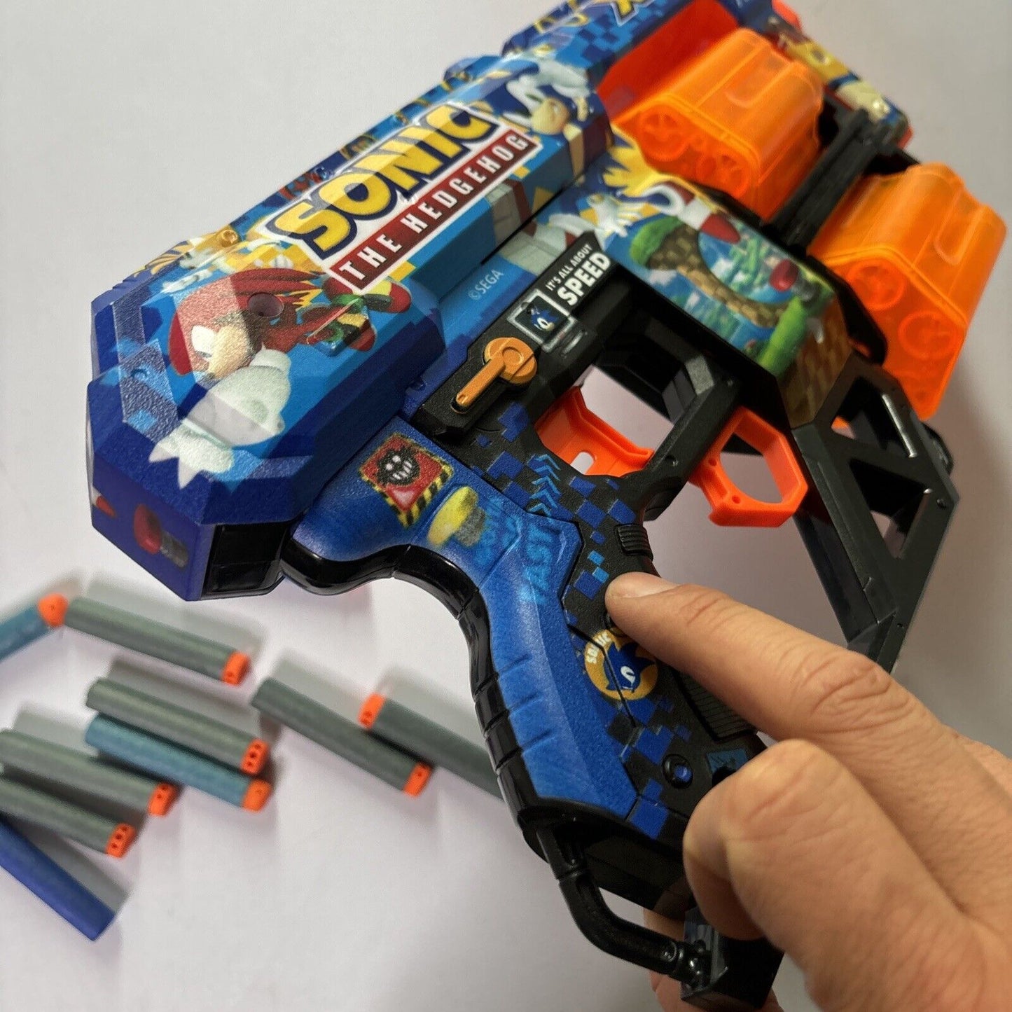 Zuru X-Shot Skins Sonic the Hedgehog Blaster Toy Gun w/12 Darts Kids Assorted 8+