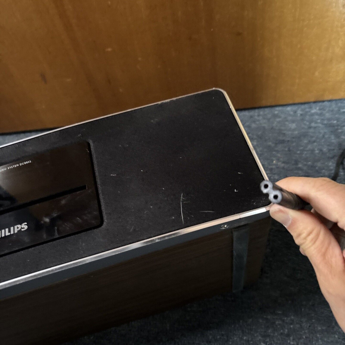 Philips Digital Radio DAB+ CD Player 30-pin iPod Dock USB DCB852/10