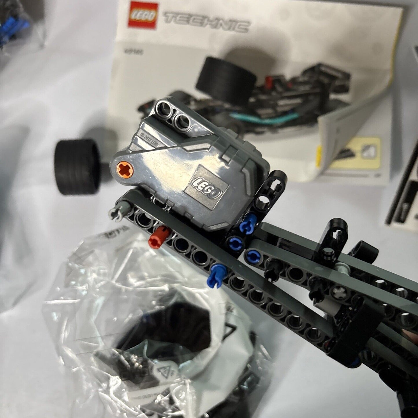 LEGO Technic Mercedes-AMG F1 W14 E Performance Pull-Back 42165 *Missing Pieces*