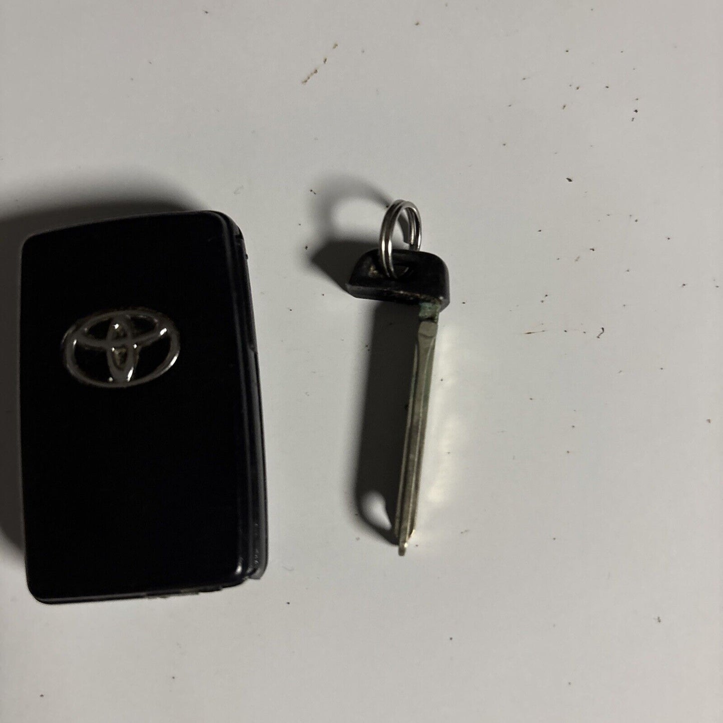 Toyota Key Fob Genuine Smart Key 2026 121216va