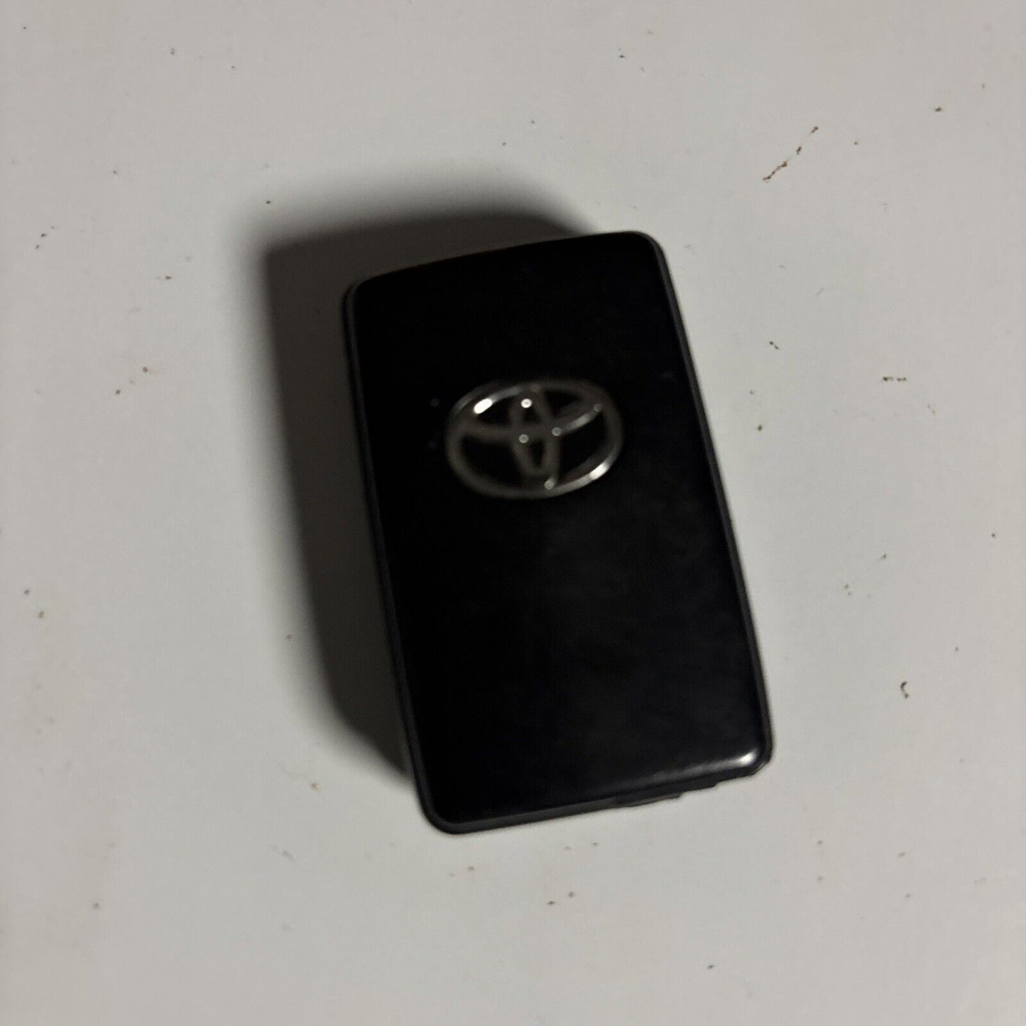 Toyota Key Fob Genuine Smart Key 1024 080710vd 0036 080708va