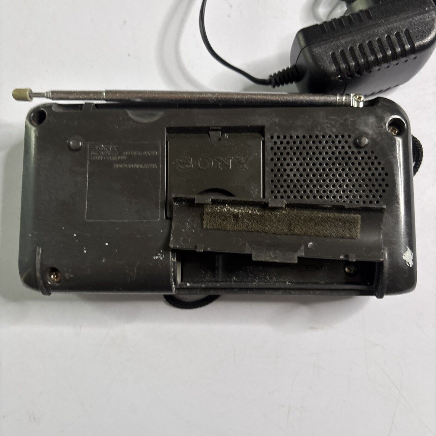 Sony ICF-490S Portable AM/FM/SW Radio With Adapter