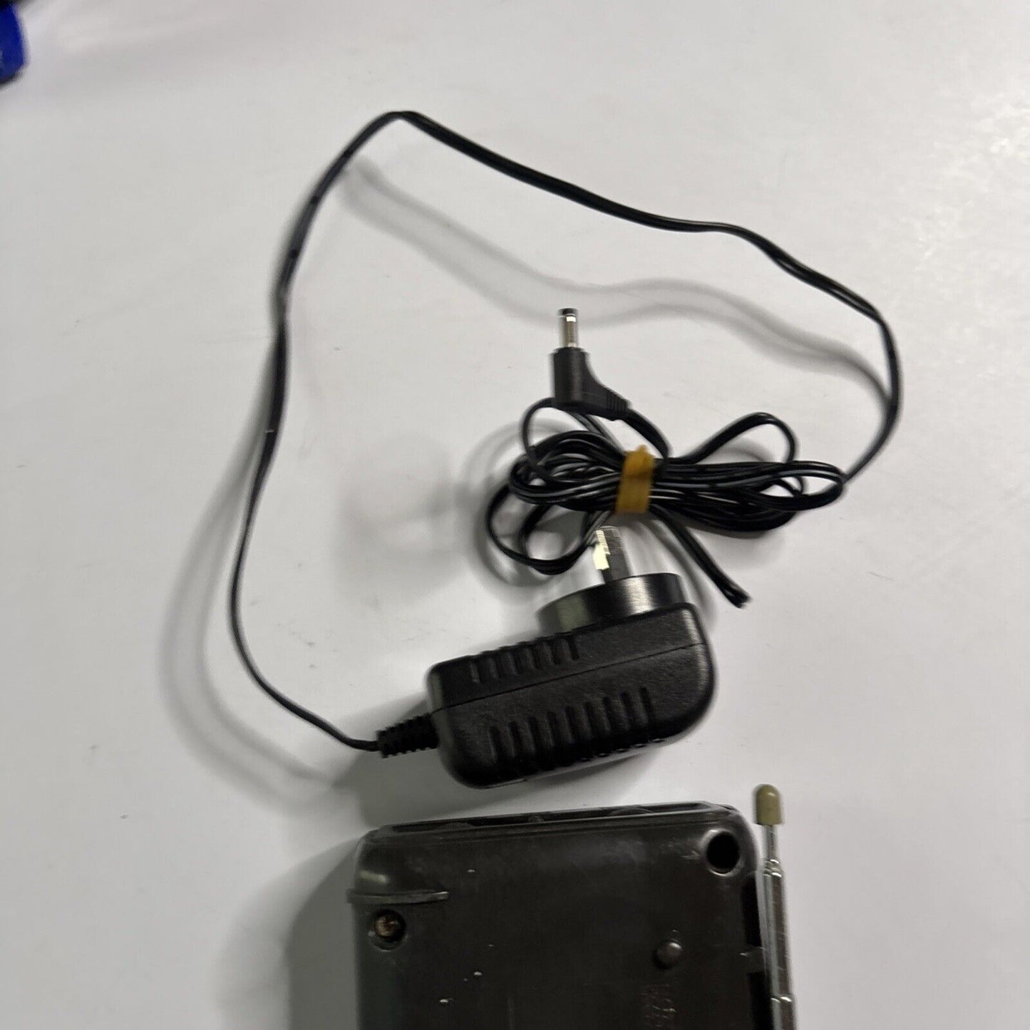 Sony ICF-490S Portable AM/FM/SW Radio With Adapter