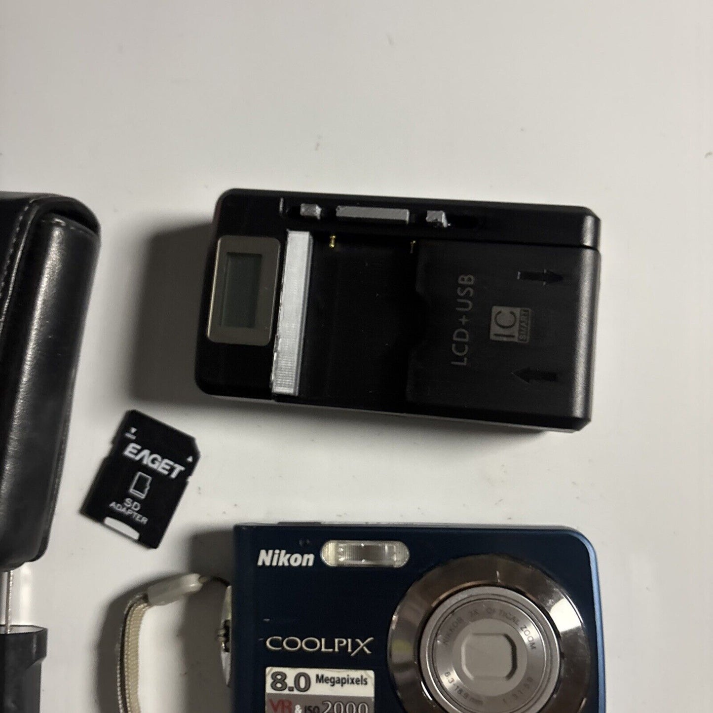 Nikon Coolpix S210 Digital Camera 8MP 1GB SD Card 8MP