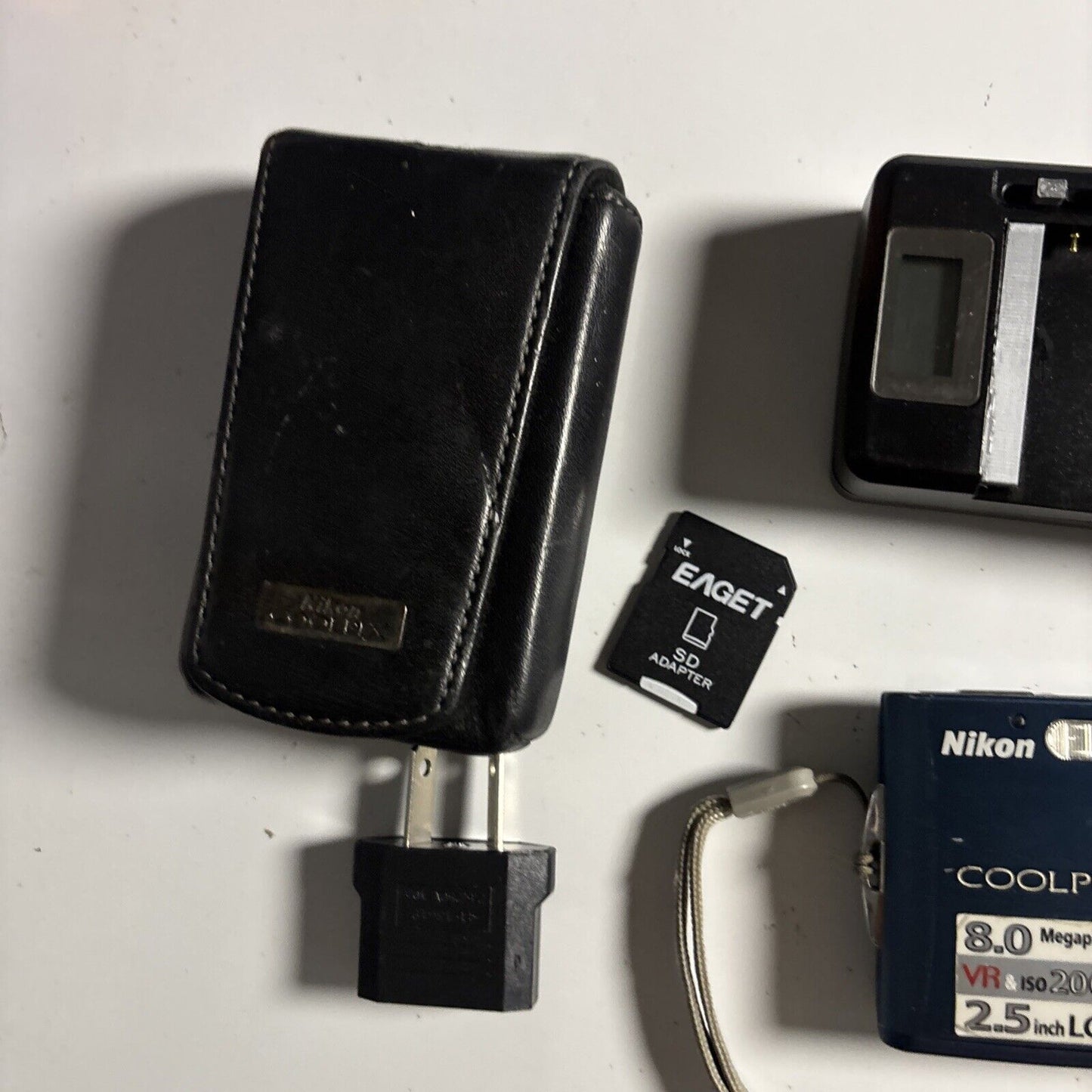 Nikon Coolpix S210 Digital Camera 8MP 1GB SD Card 8MP