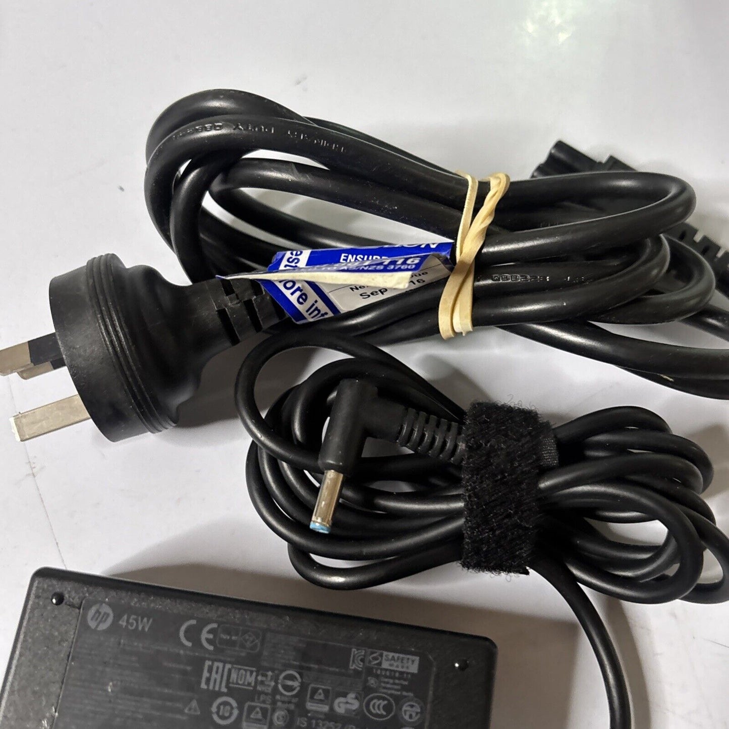 Genuine HP TPN-CA14 Laptop Adapter L25296-002 19.5V 2.81A