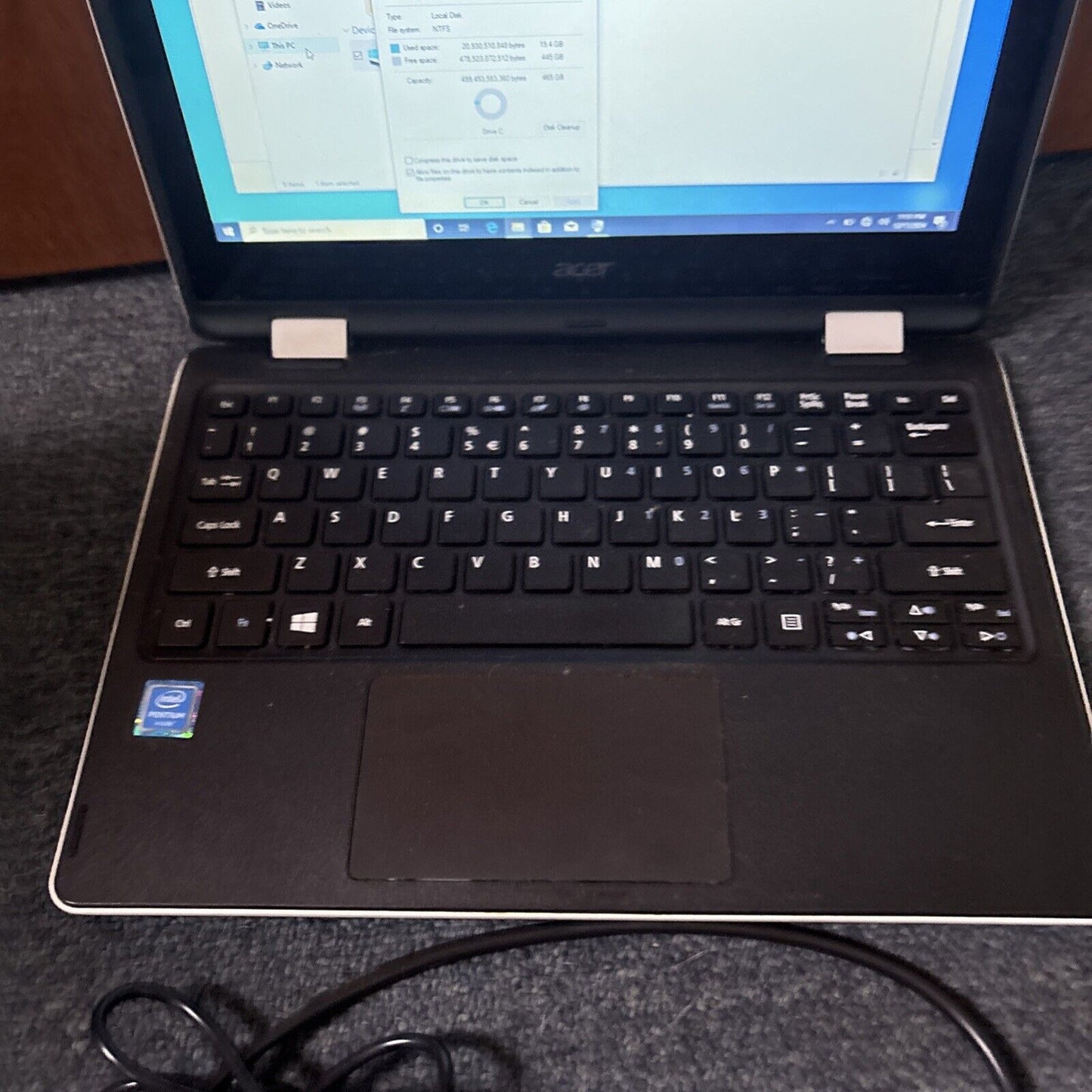 Acer R3-131T-P73T Laptop Tablet 4GB RAM 500GB HDD *Bottom Edge Backlight Glow*