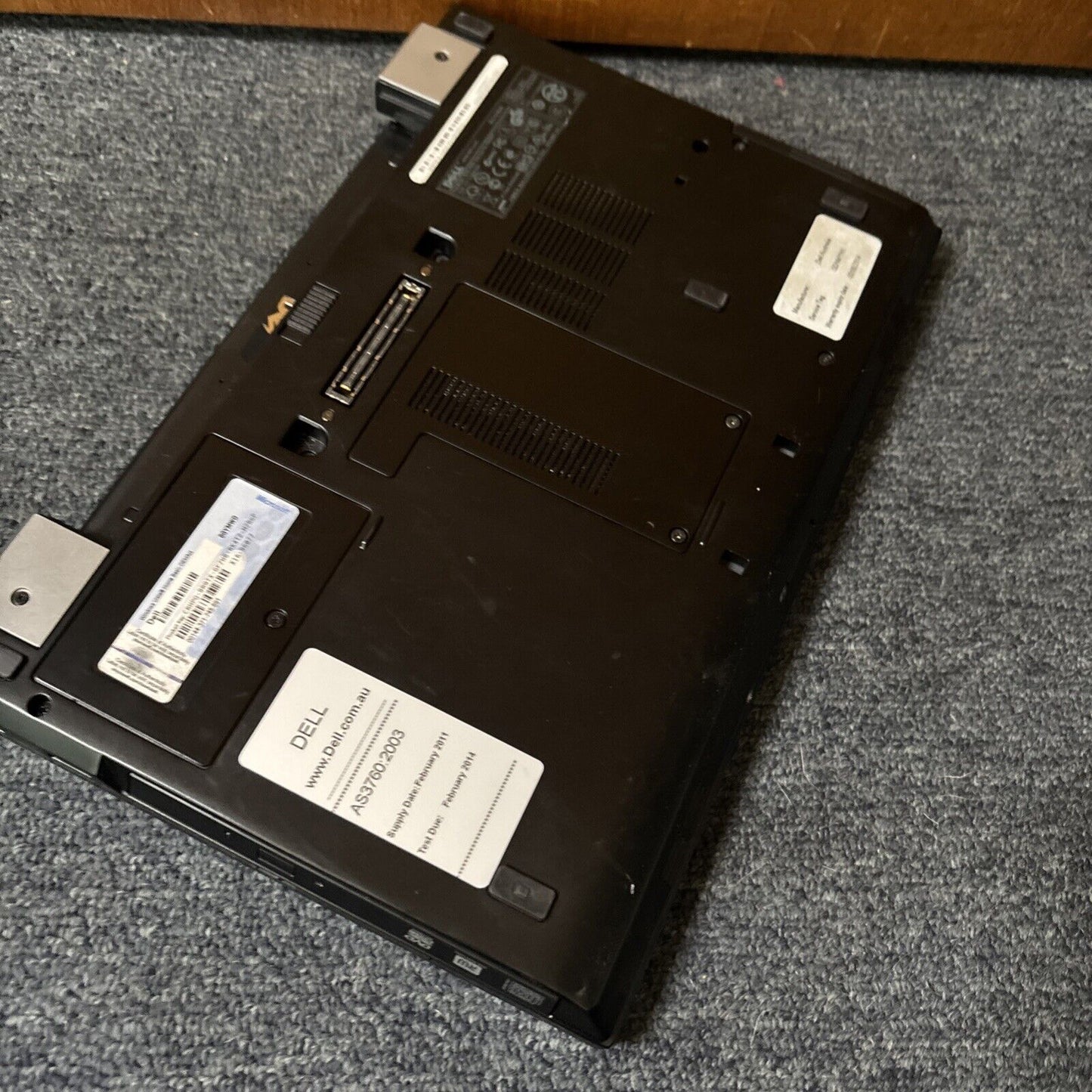 Dell Latitude E4310 Laptop Intel i5 4GB RAM 250GB HDD DVD*No Battery AC Adapter*