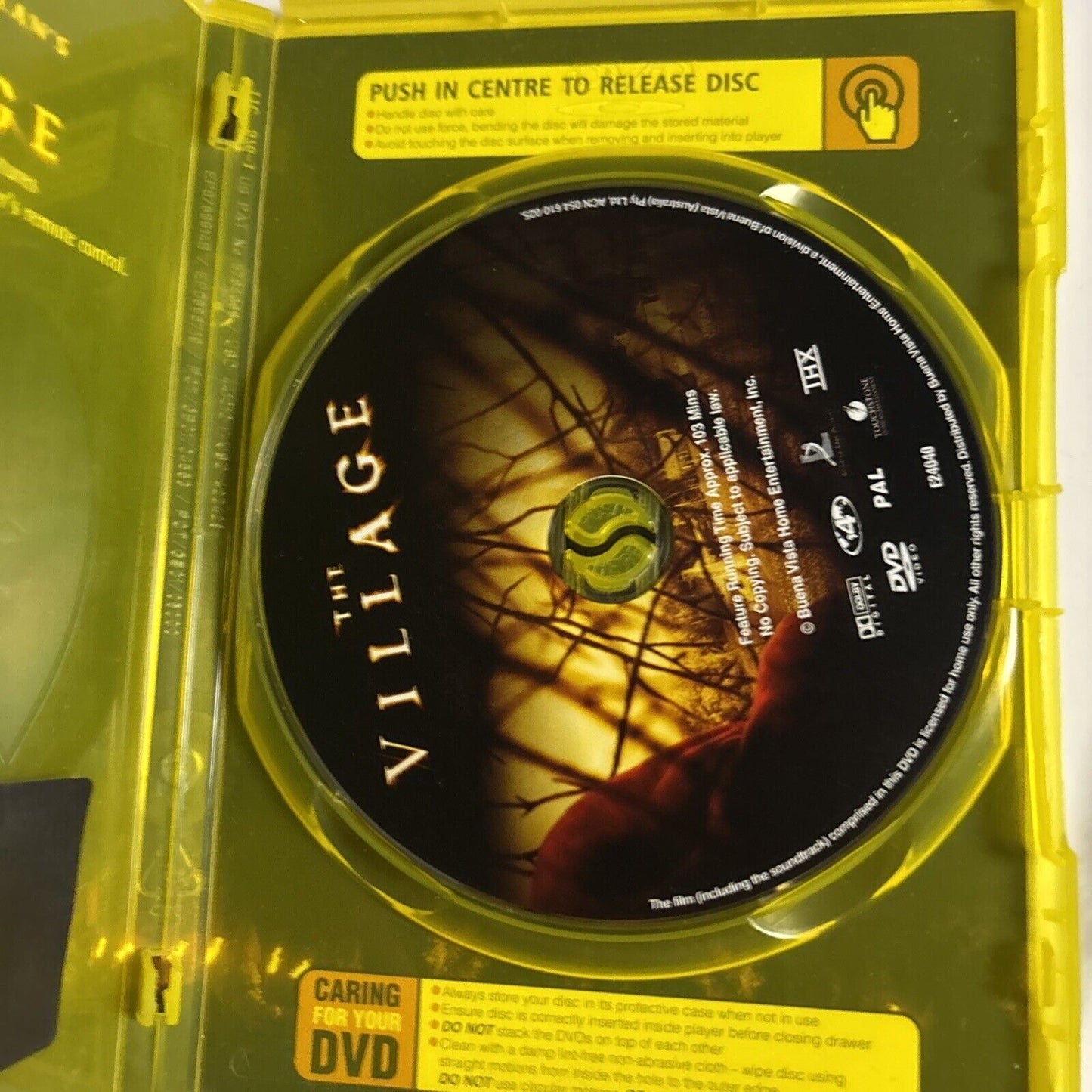 The Village (DVD, 2004) Joaquin Phoenix, M. Night Shyamalan Region 4