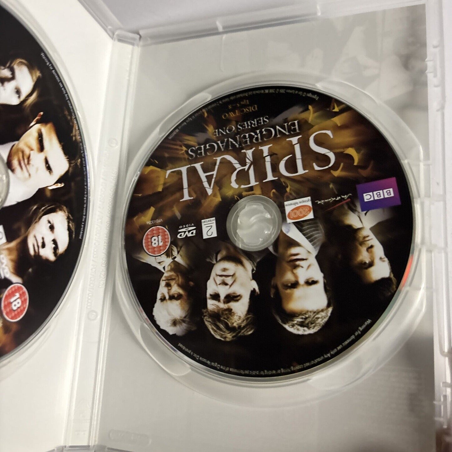 Spiral Engrenages - Series 1 & 2 (DVD, 2008, 4-Disc) Caroline Proust Region 2