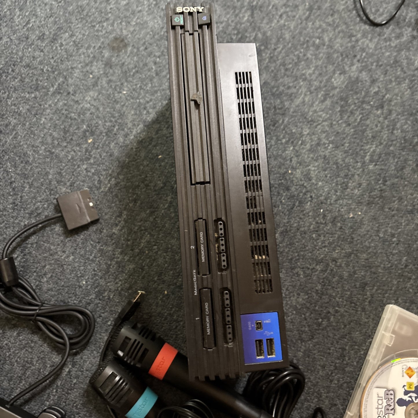 Sony Playstation 2 Fat Console 2x SingStar Microphone SingStar R&B Game PAL