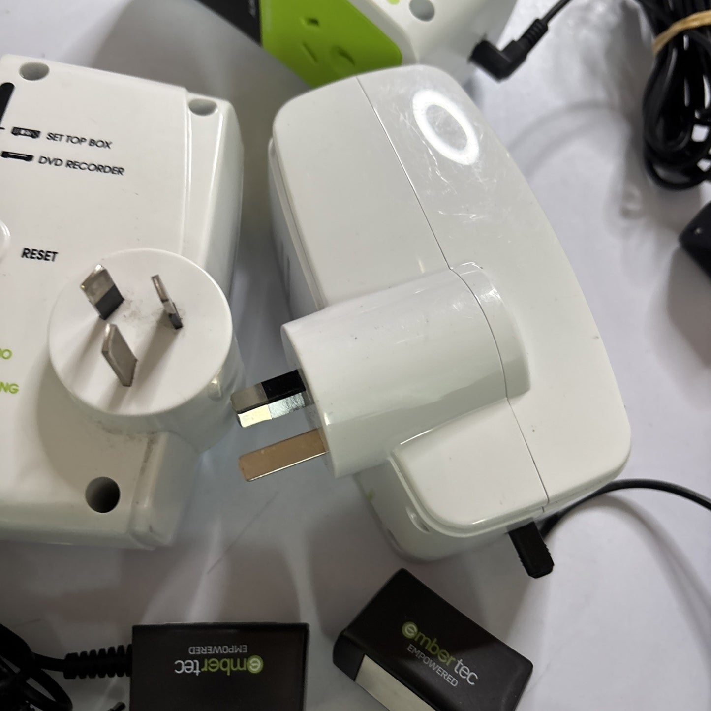 3x Embertec SmartSwitch AV Embertec Power Saving Plug AV-ET-01