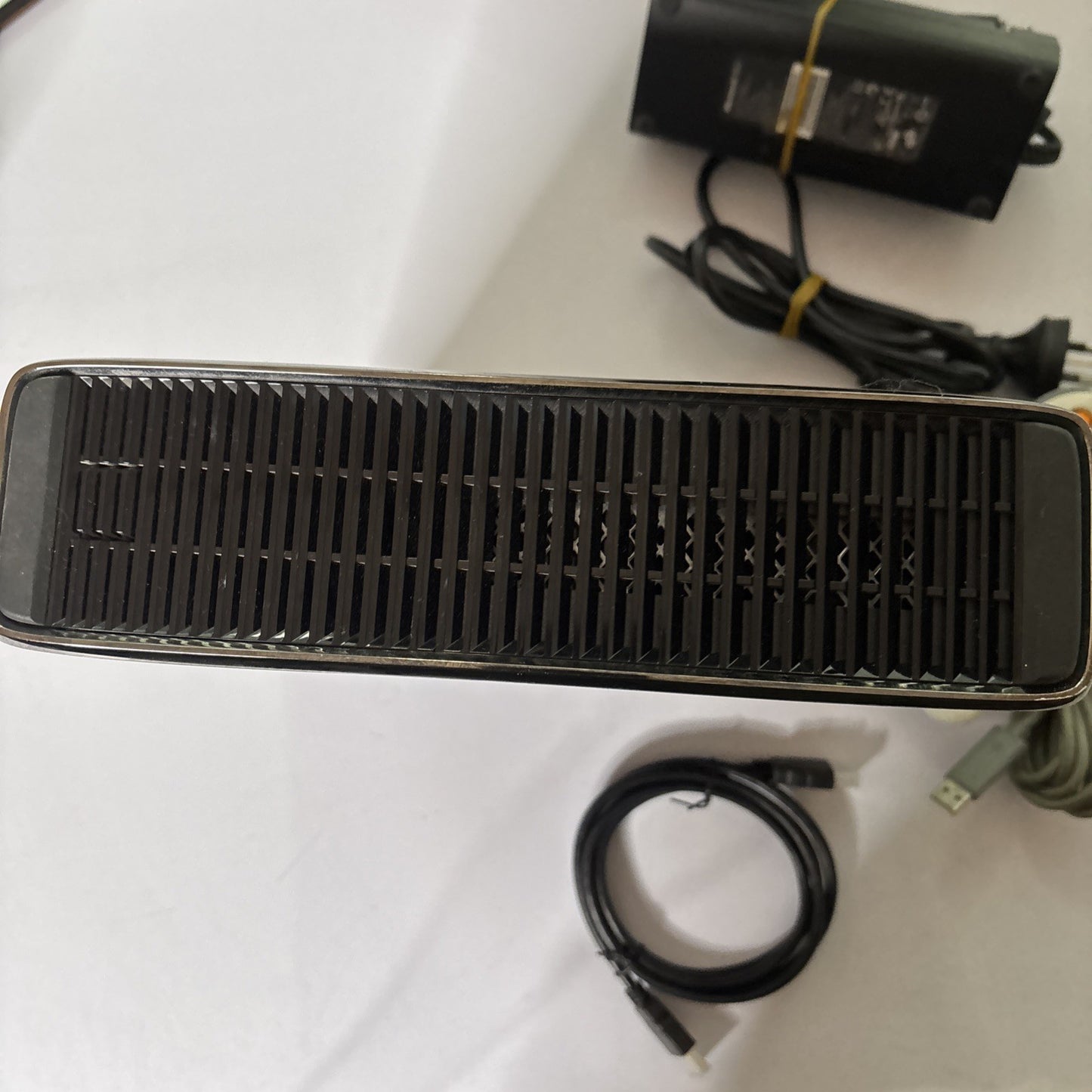 Microsoft Xbox 360 Slim Console 250gb HDD