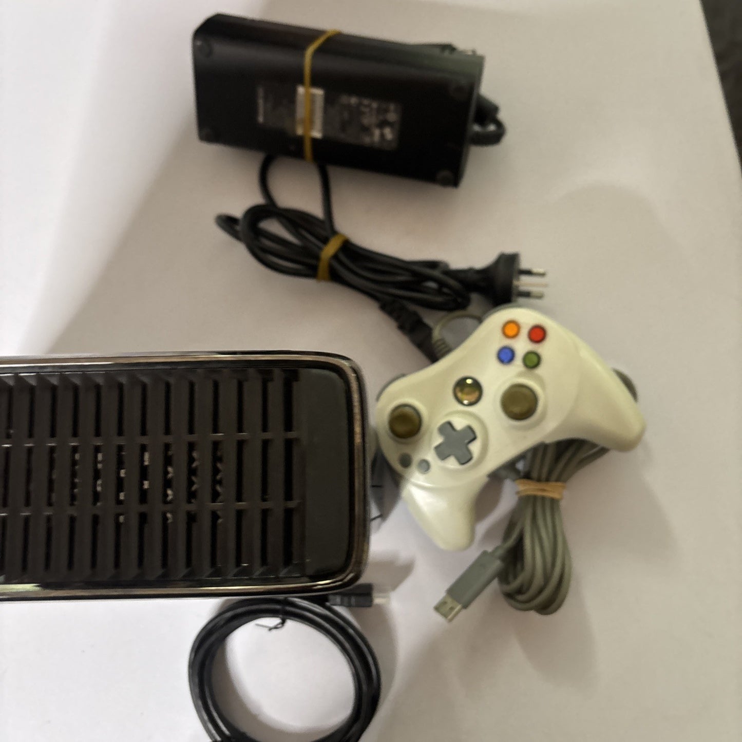 Microsoft Xbox 360 Slim Console 250gb HDD