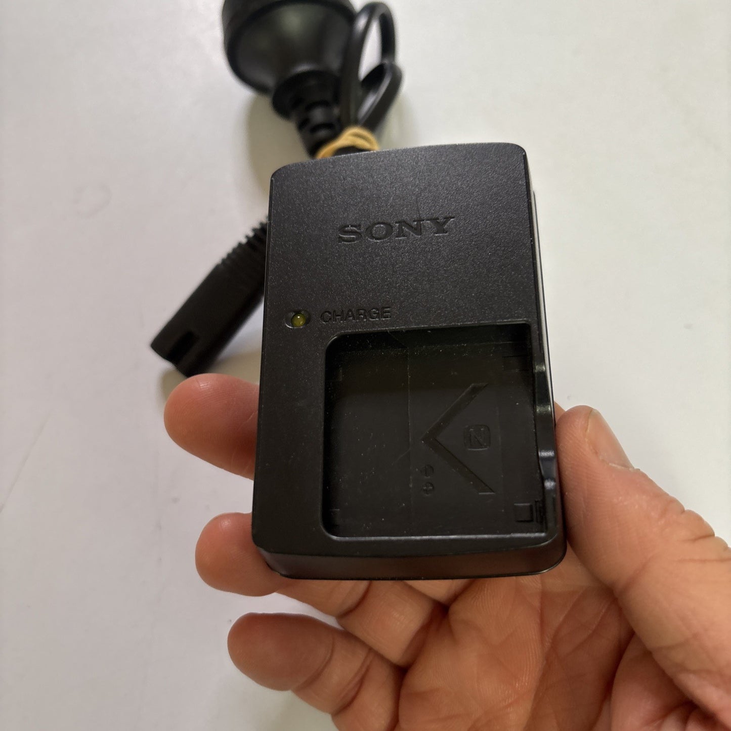 Genuine Sony BC-CSN Camera Charger BC-CSN NP-BNI BC-CSNB BC-TRN MP-BN