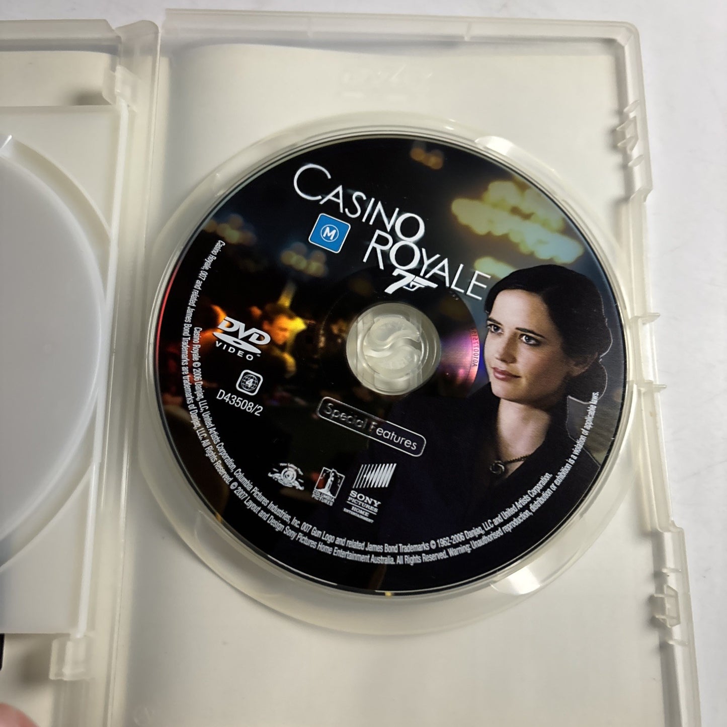 Casino Royale (DVD, 2006) Daniel Craig Region 4