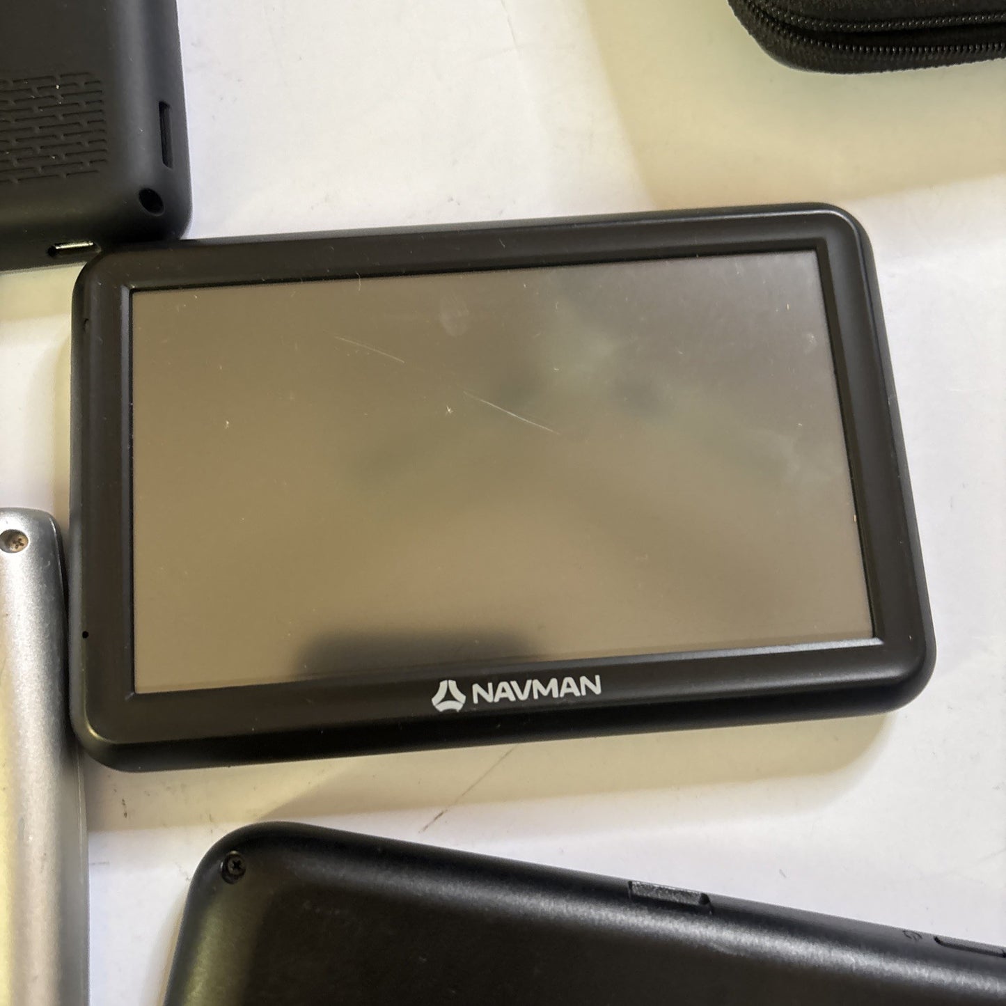 6x GPS: 4x Navman 2x Garmin *For Parts Or Repair Untested*