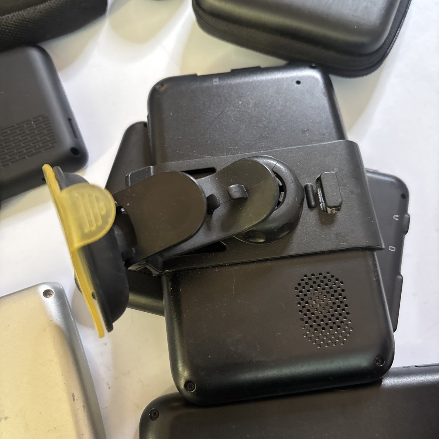 6x GPS: 4x Navman 2x Garmin *For Parts Or Repair Untested*