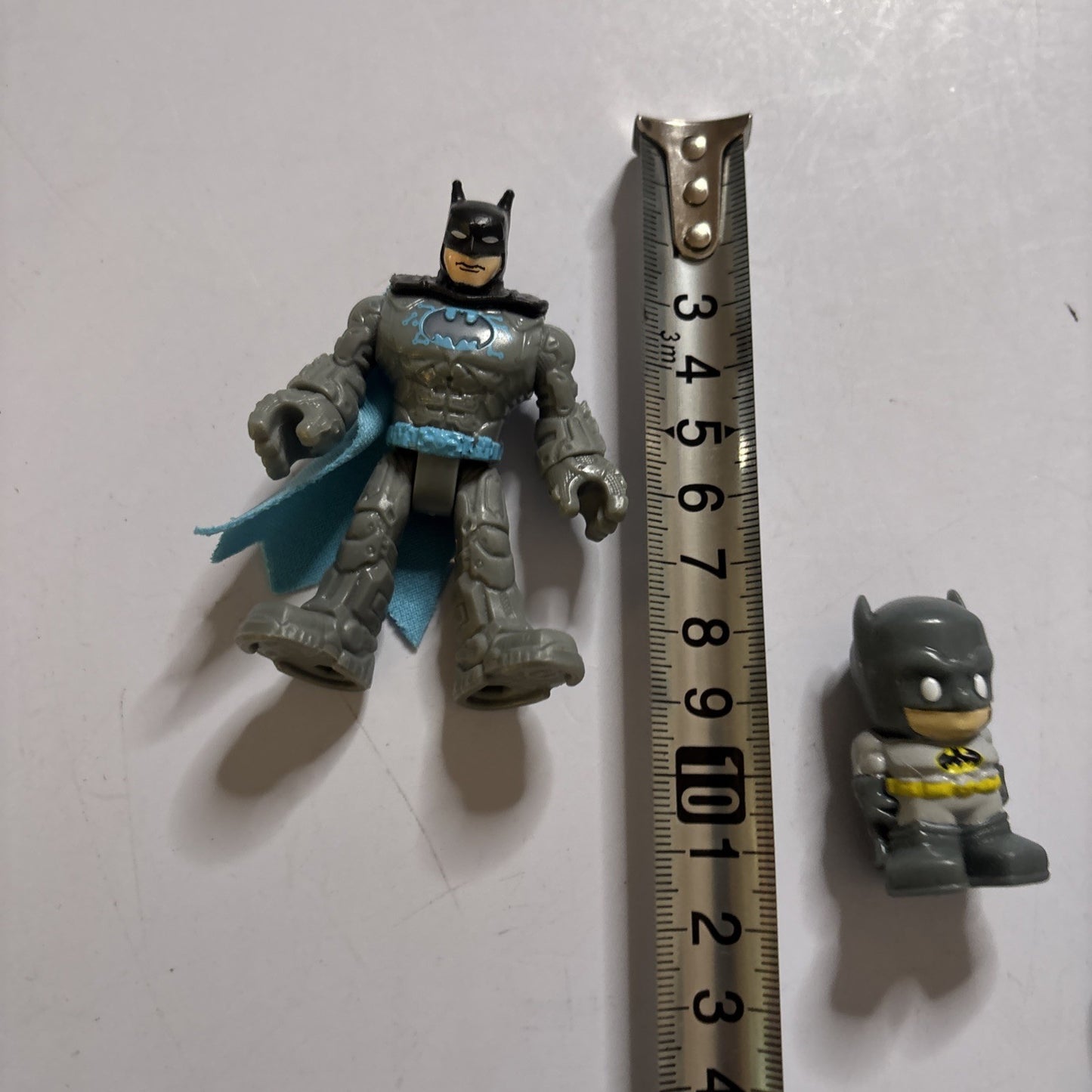 DC Comics 13x Figures & 2x Vehicles Batman Wonder Woman, Joker, Robin