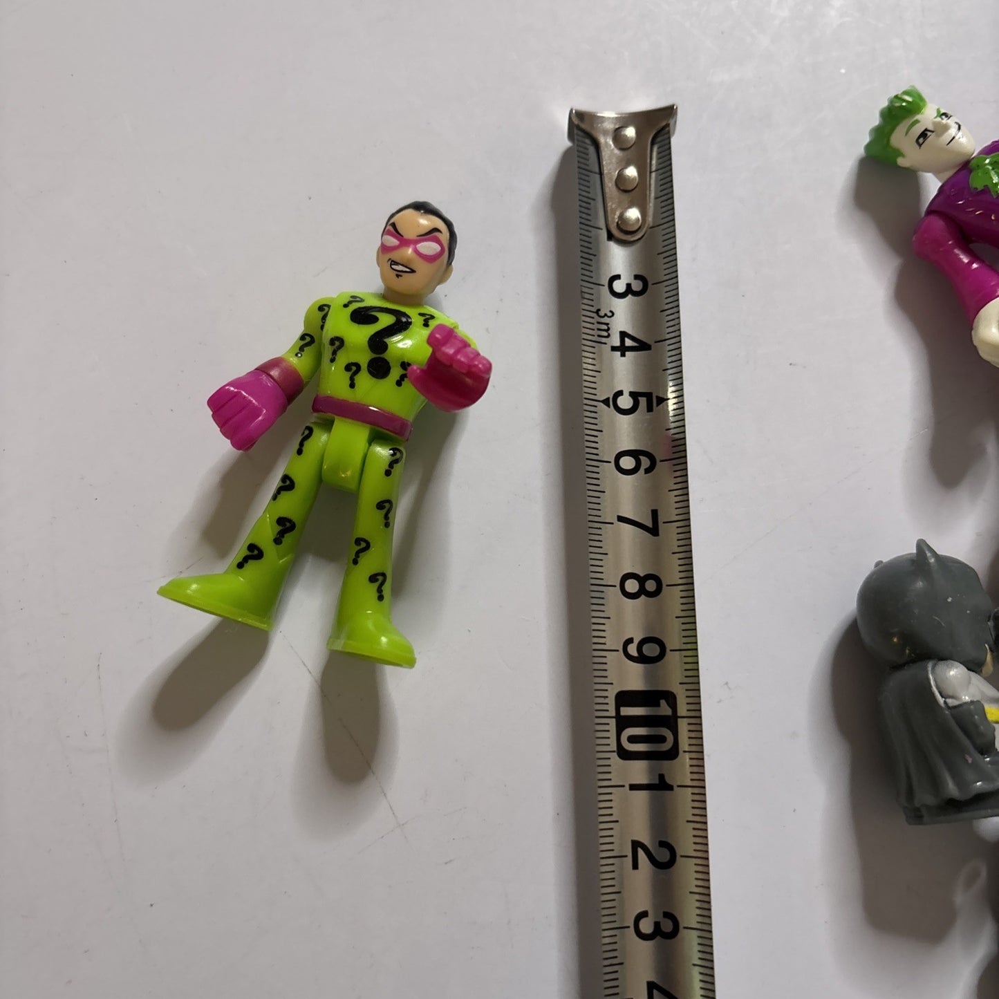 DC Comics 13x Figures & 2x Vehicles Batman Wonder Woman, Joker, Robin