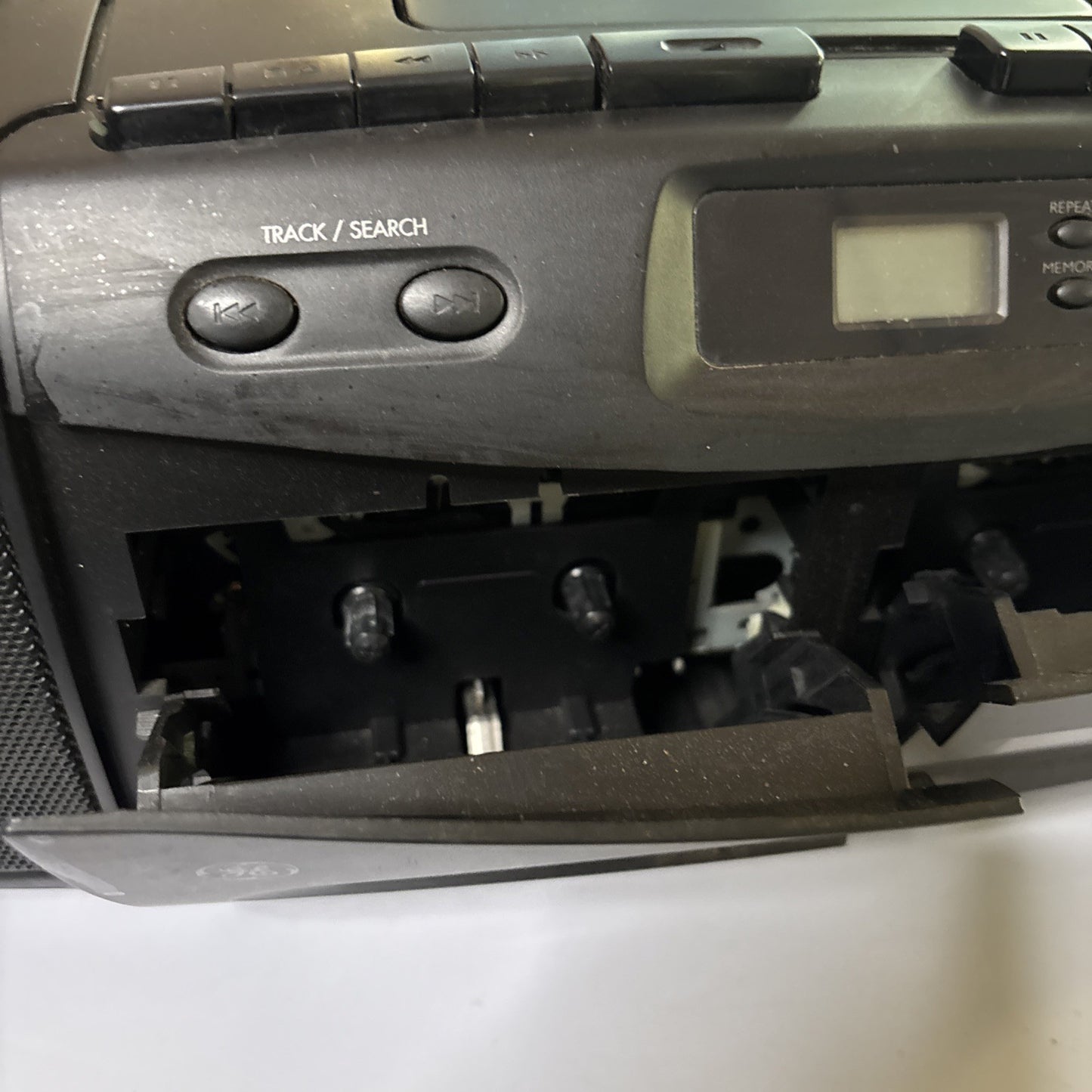 General Electric GE CD Radio Cassette Recorder Boombox EA3-7032 Dual Cassette