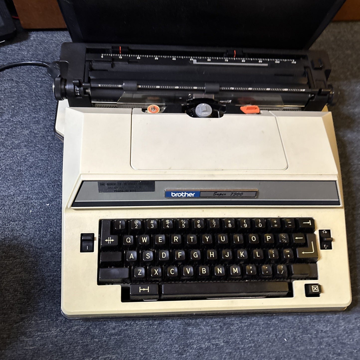 Brother Super 7300 Electric Typewriter