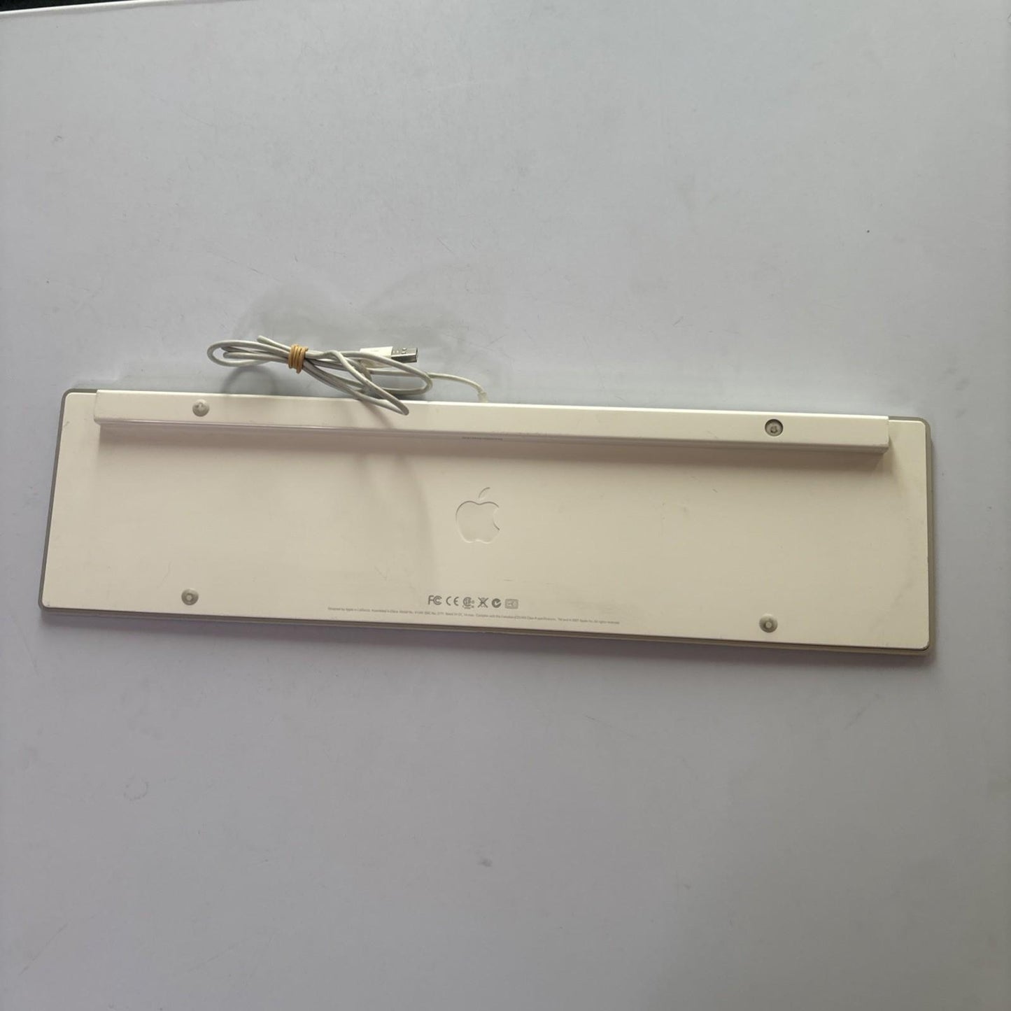 Genuine Apple Aluminum Slim Keyboard Numeric Keypad With Dual USB Port  A1243