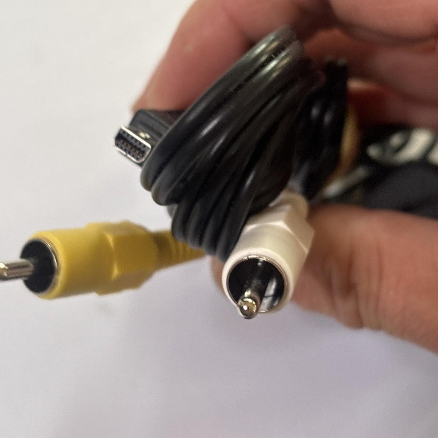 Genuine Olympus F-2AC Charger And USB Charging Cable & AV