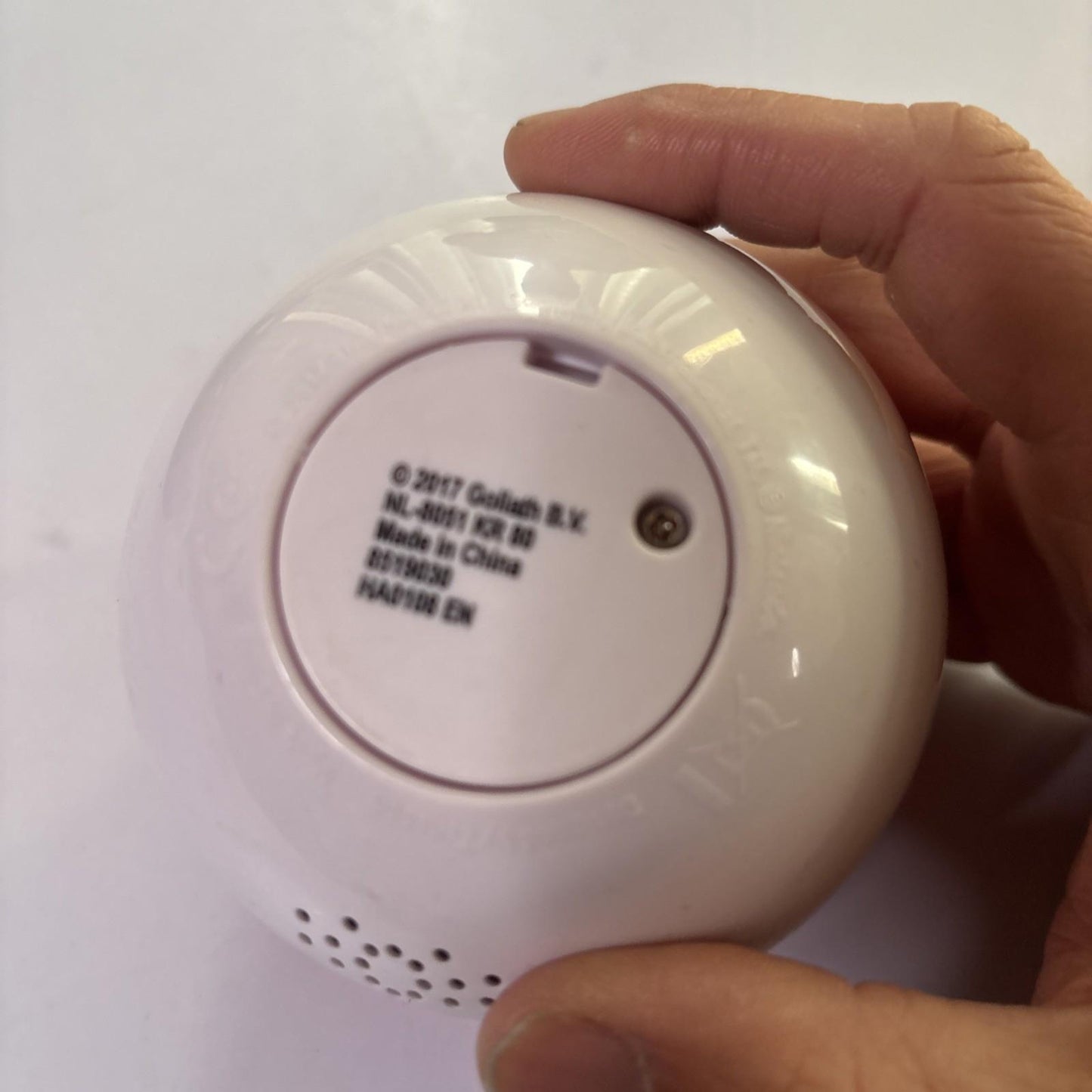 Pokemon Trainer Guess Goliath Pokeball NL-8051 2017