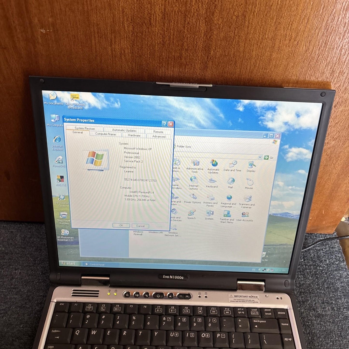 Compaq Evo N1000C 40gb HDD 256mb RAM 3.5" Floppy DVD Drive * Battery Untested*