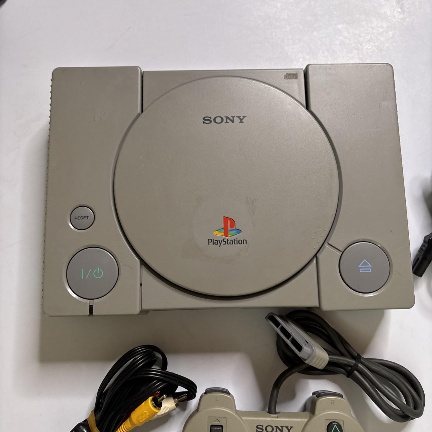 Sony Playstation 1 PS1 PAL Console & 1x Controller SCPH-7502