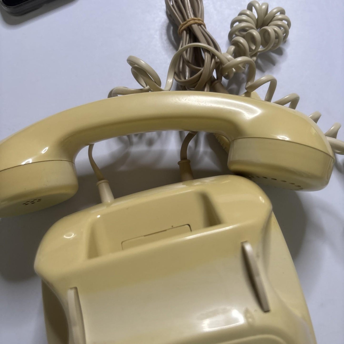 Telecom AWA Rotary Landline Telephone No 2821/83