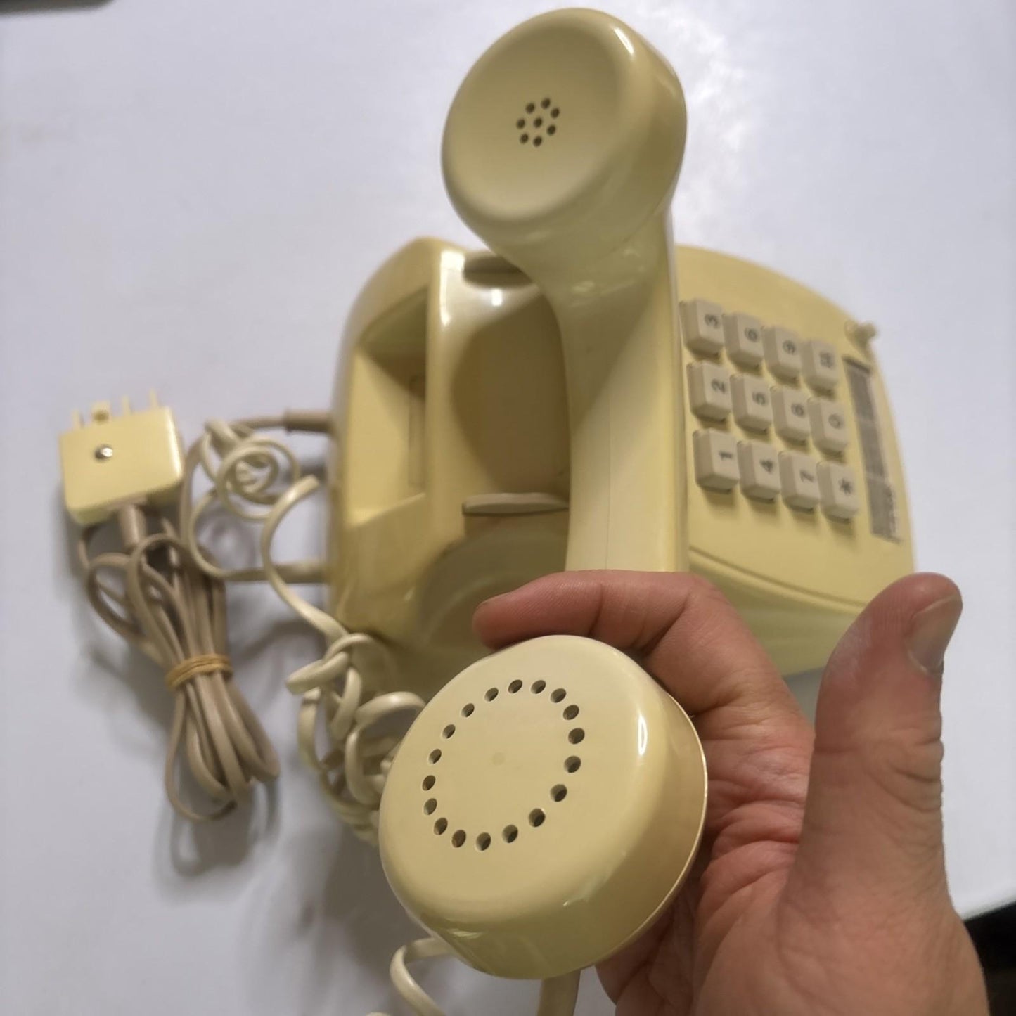 Telecom AWA Rotary Landline Telephone No 2821/83