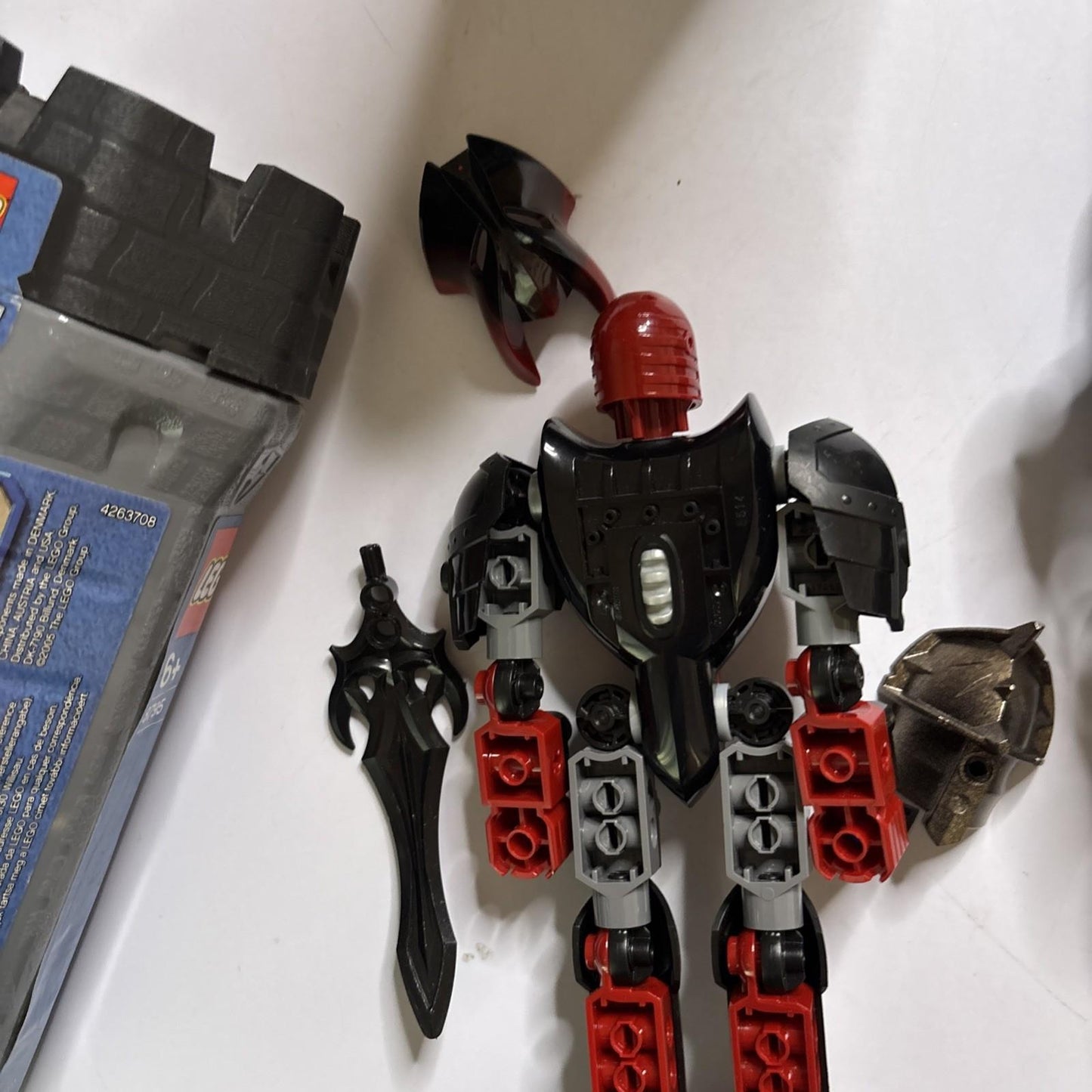 LEGO Castle: Lord Vladek (8795) & Karzon 8706 *Some Missing Pieces*