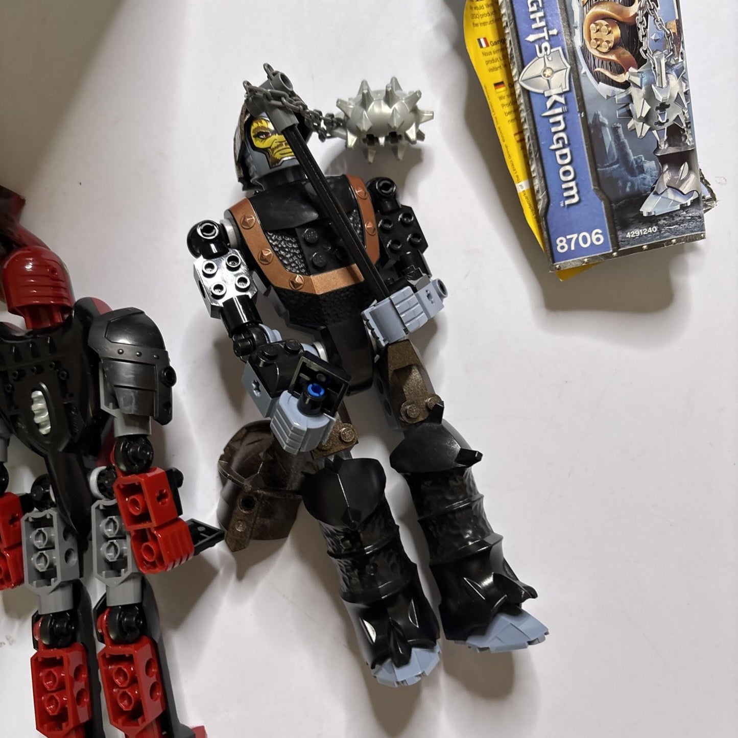 LEGO Castle: Lord Vladek (8795) & Karzon 8706 *Some Missing Pieces*