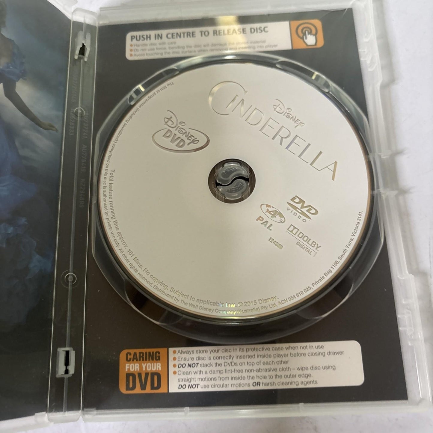 Cinderella (DVD, 2015) Cate Blanchett, Lily James Region 4