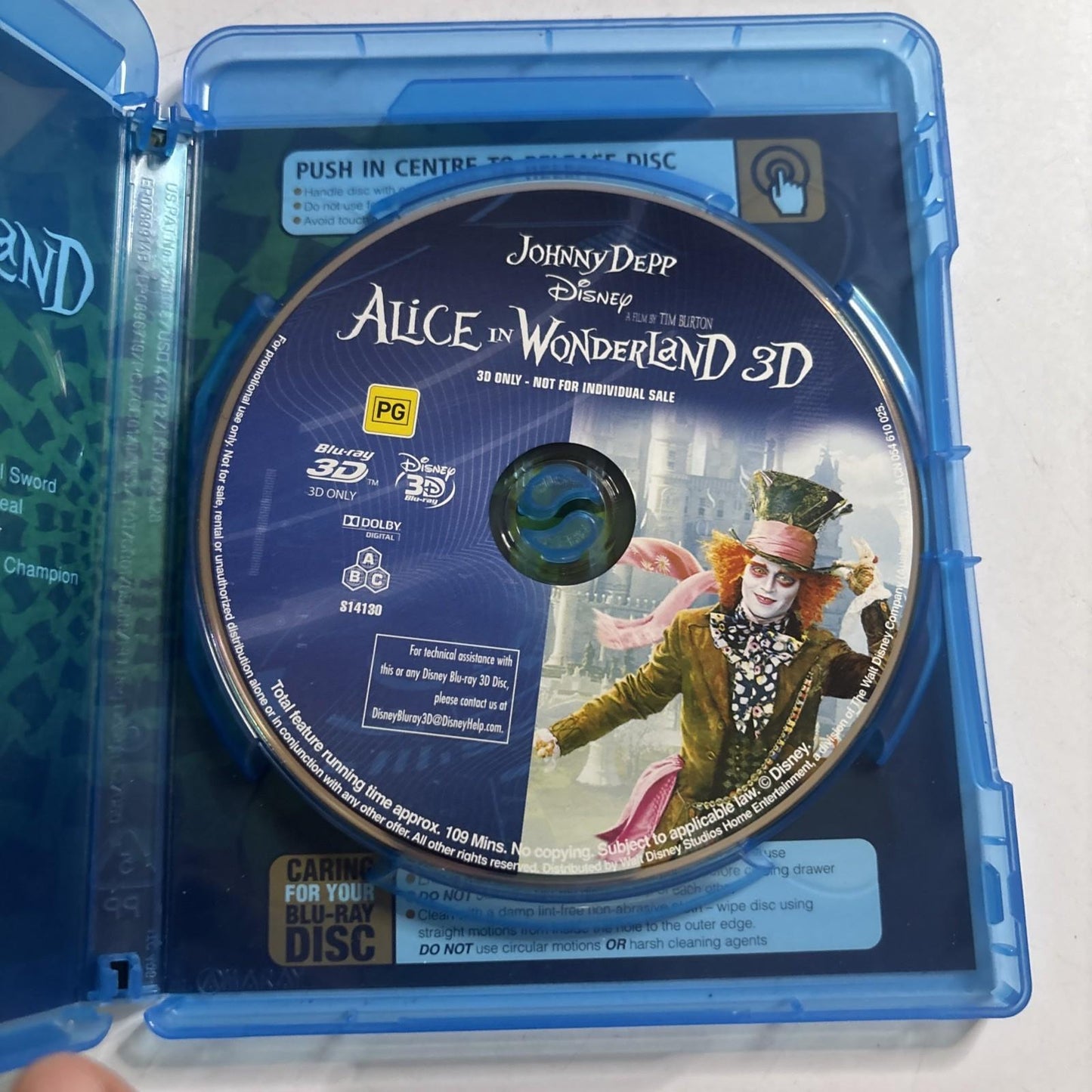 Alice In Wonderland (Blu-ray 3D, 2010) Anne Hathaway , Johny Depp All Regions