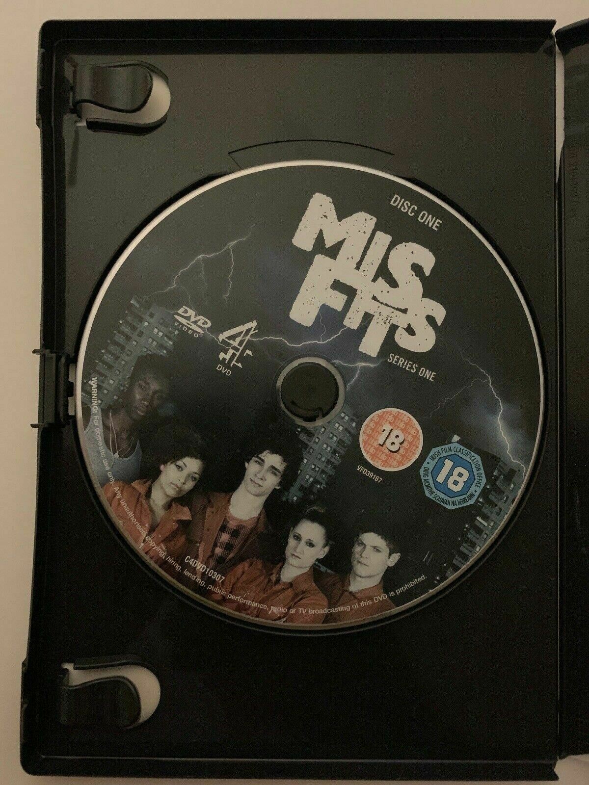 MISFITS ~ Season 1 ~ British Comedy Series UK DVD Iwan Rheon Lauren Socha
